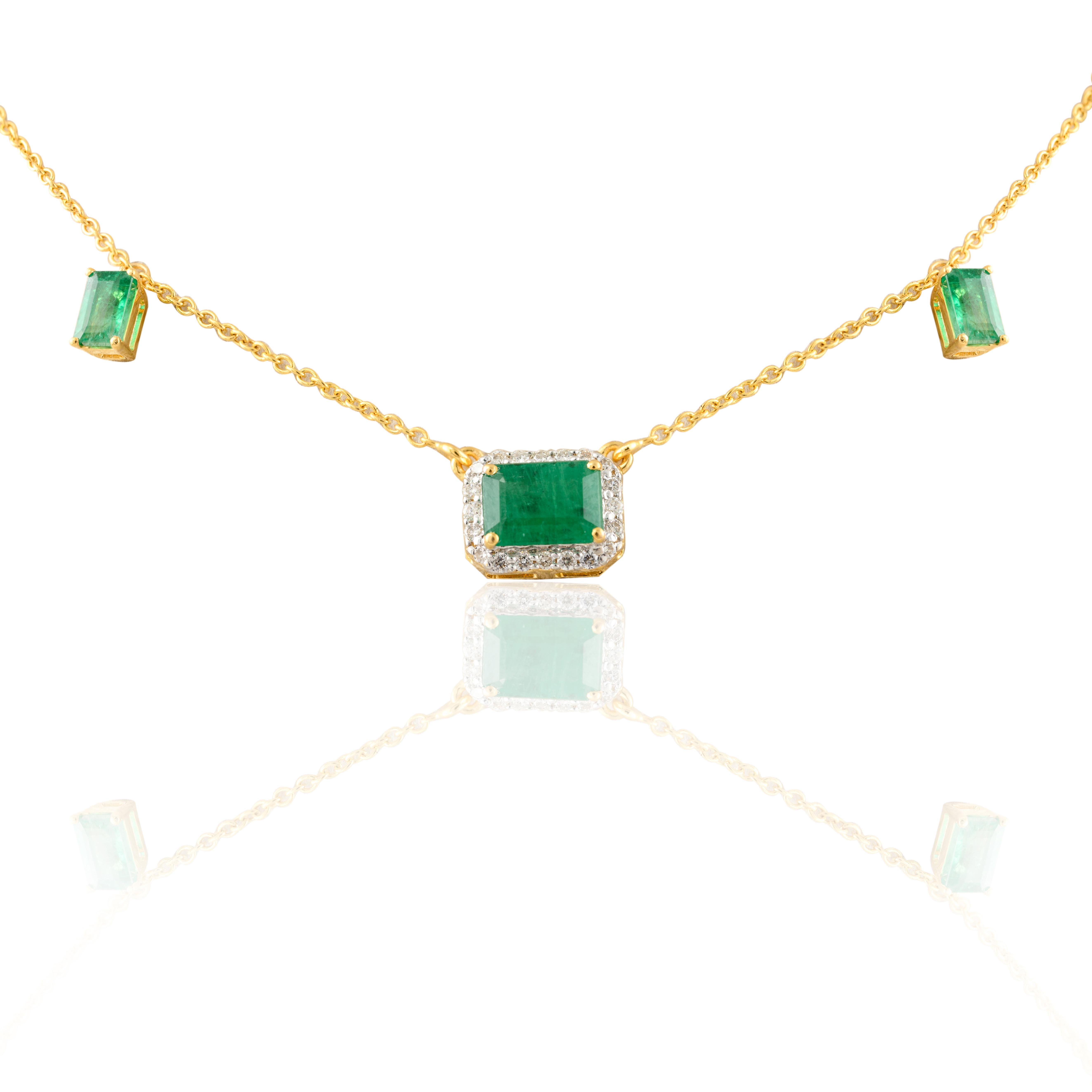 Women's Emerald Charm Necklace 14k Yellow Gold, Emerald Fine Jewelry Gift For Women For Sale