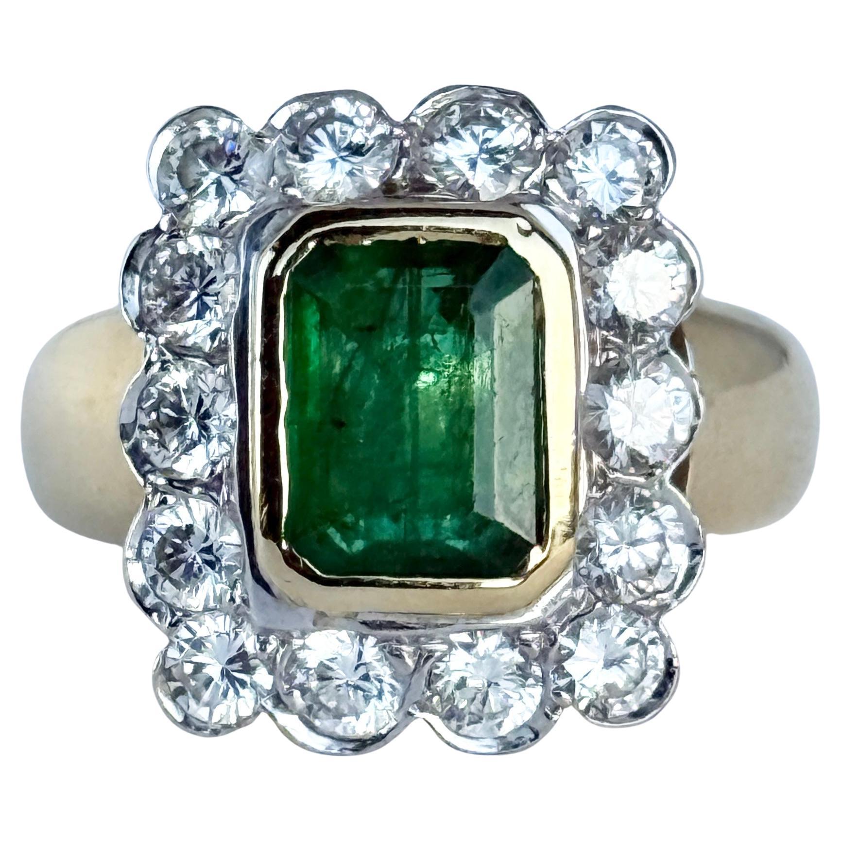 Modern Emerald, Diamond and 18 Carat Gold Cluster Panel Ring For Sale
