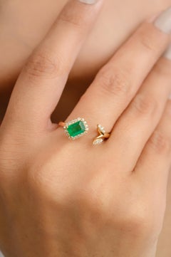 Anello aperto con diamante smeraldo moderno per lei in oro giallo massiccio 18k