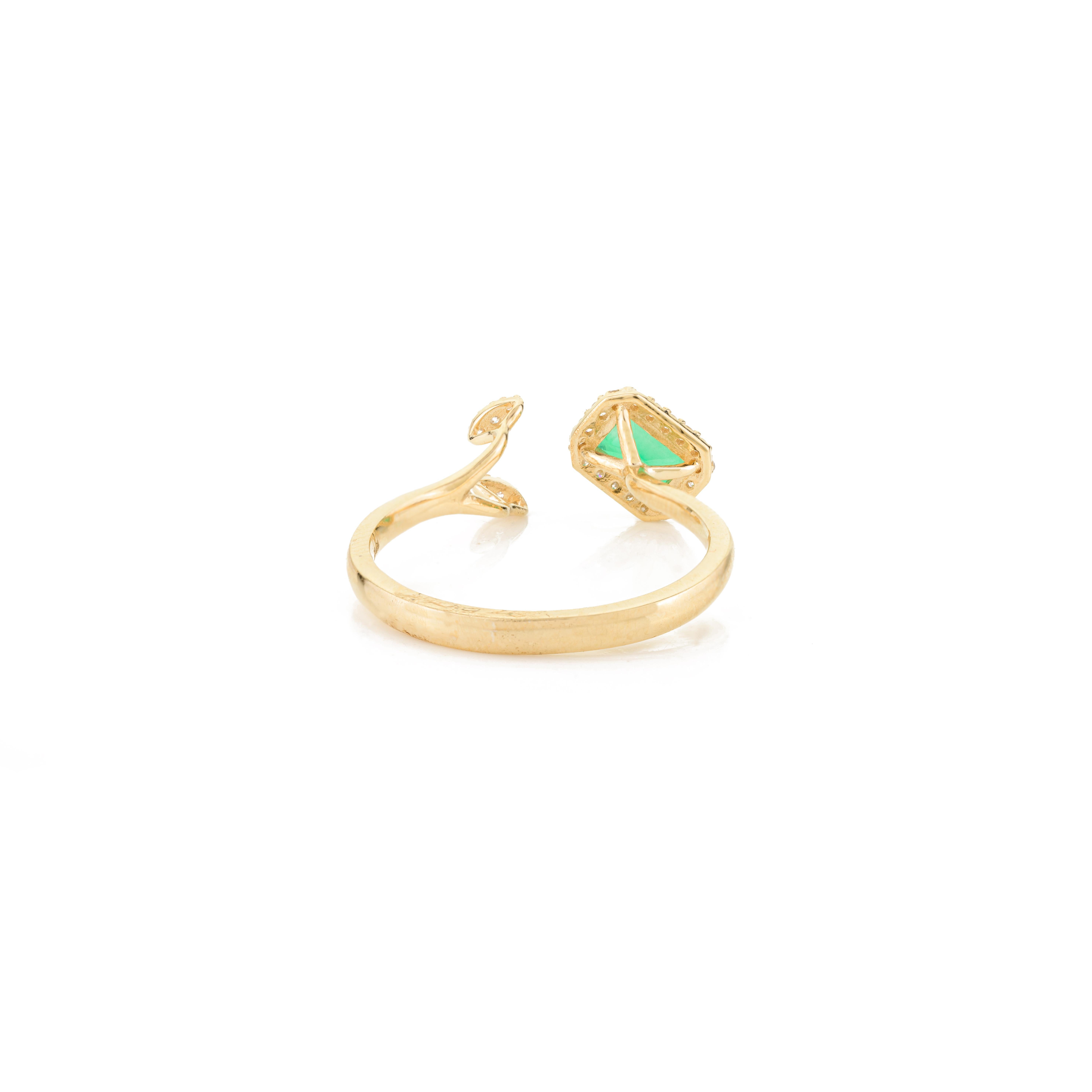 En vente :  The Moderns Emerald Diamond Open Ring for Her in 18k Solid Yellow Gold (Bague ouverte en or jaune 18 carats avec émeraude et diamant) 3