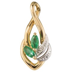 Modern Emerald Diamonds 18 Karat Yellow Gold Pendant Modern Emerald Diamonds 18 Karat Yellow Gold Pendant