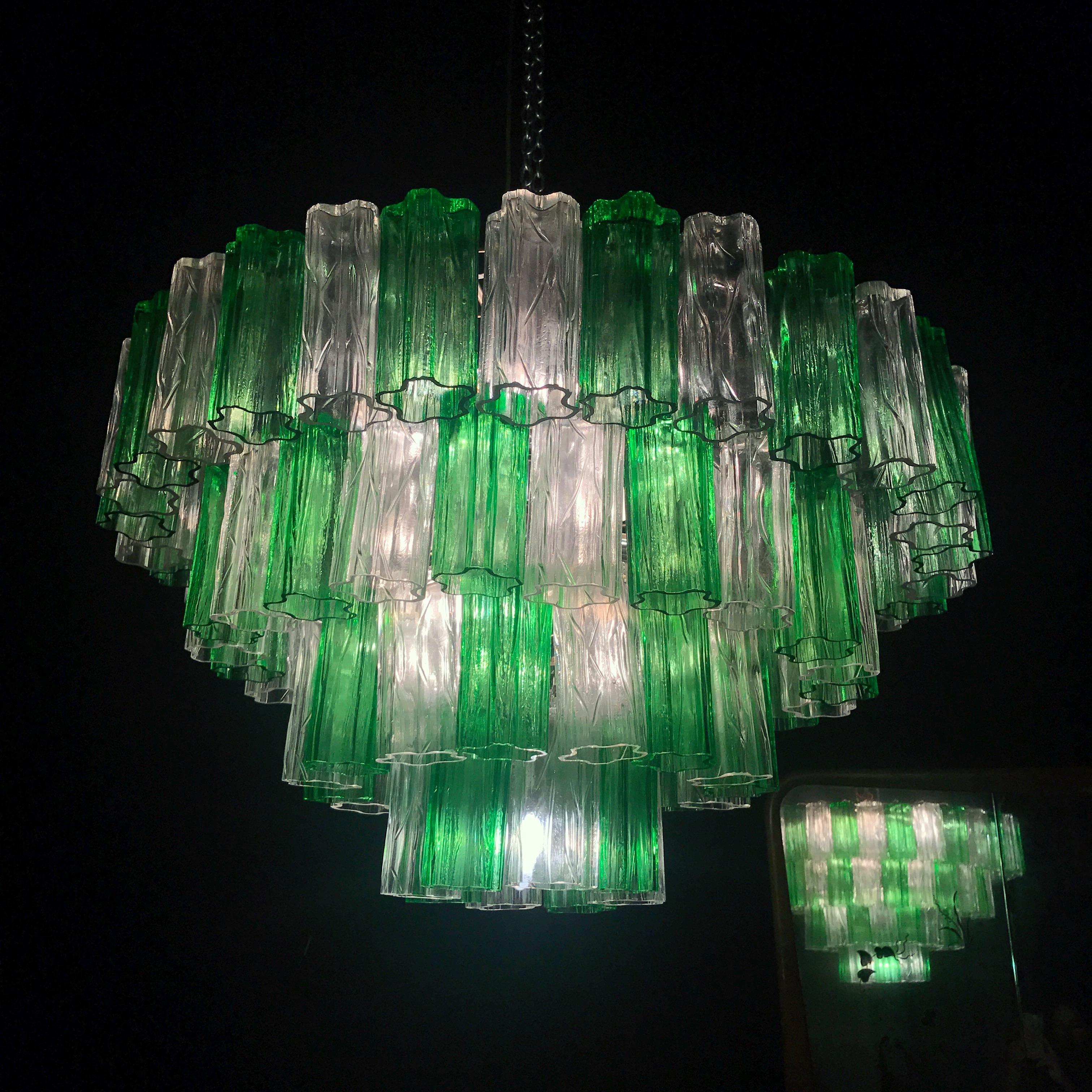 Moderner Smaragdgrüner und Eisfarbener Muranoglas-Kronleuchter oder Einbaubeleuchtung (Moderne der Mitte des Jahrhunderts) im Angebot