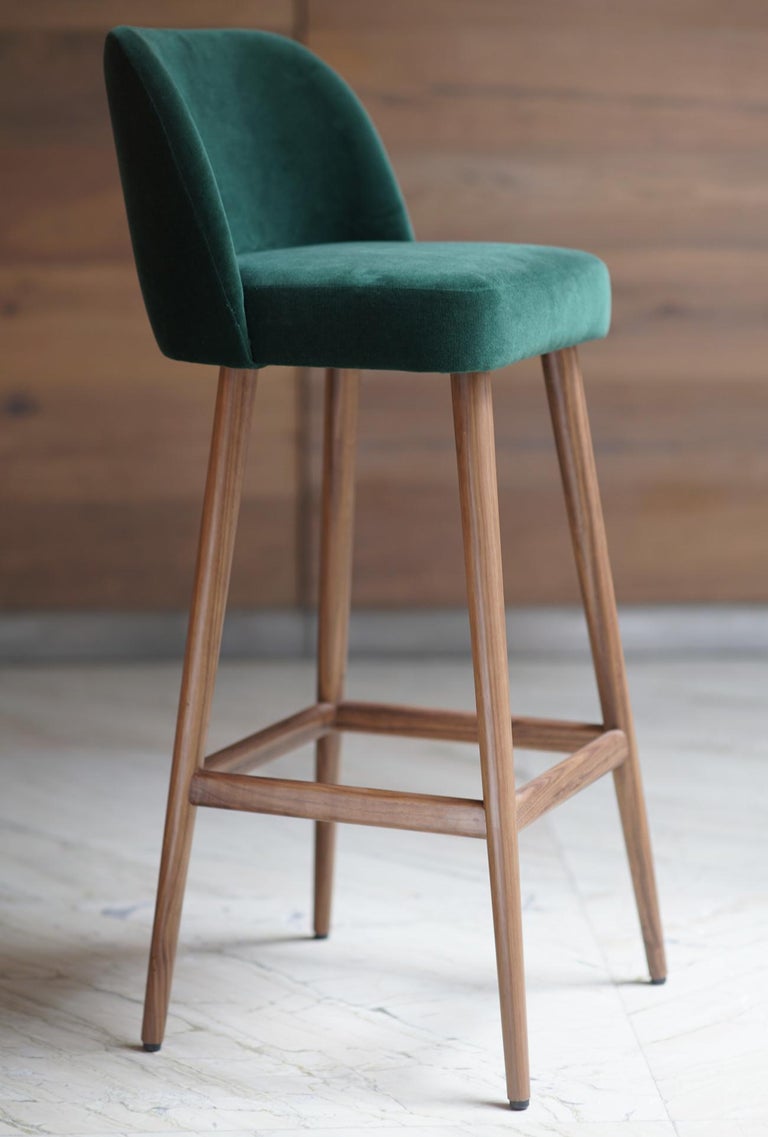 Helsinki collection. Helsinki bar stool: simple, elegant, comfortable. Available in oak and walnut base or in custom materials, may be upholstered with variety of fabrics and colors.

Our clients´ favorite collection is based on a piece that is as