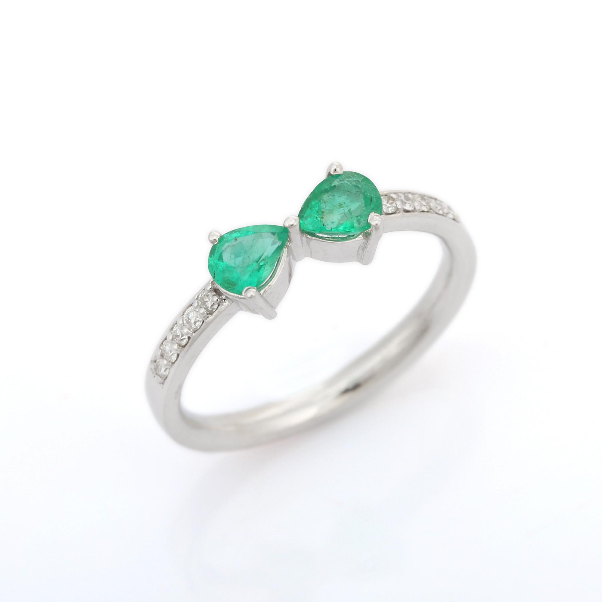 For Sale:  Natural Pear Cut Emerald Ring with Diamonds in 18K Solid White Gold 5