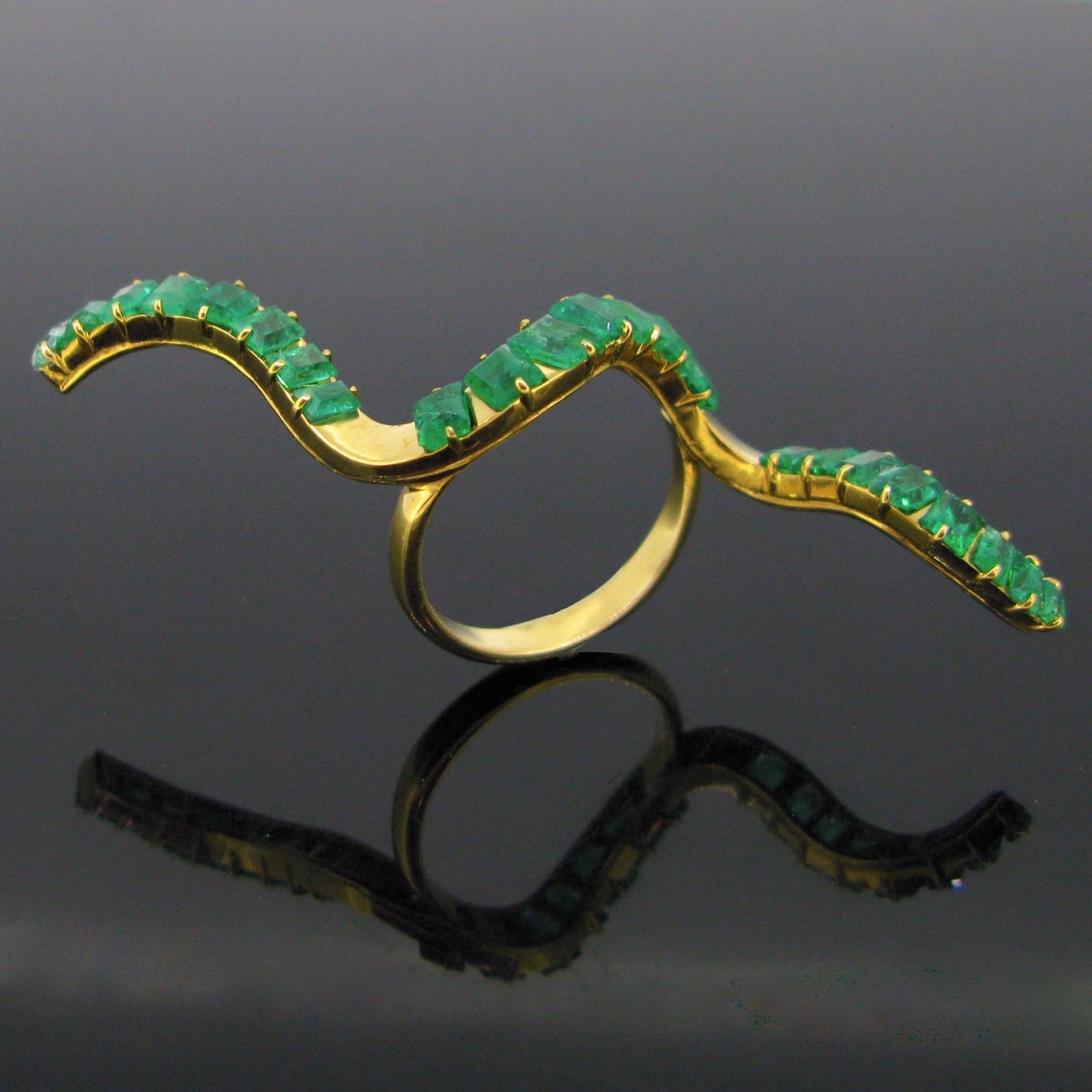 Modern Emeralds Yellow Gold Cocktail Fashion Design Wave Ring For Sale 1