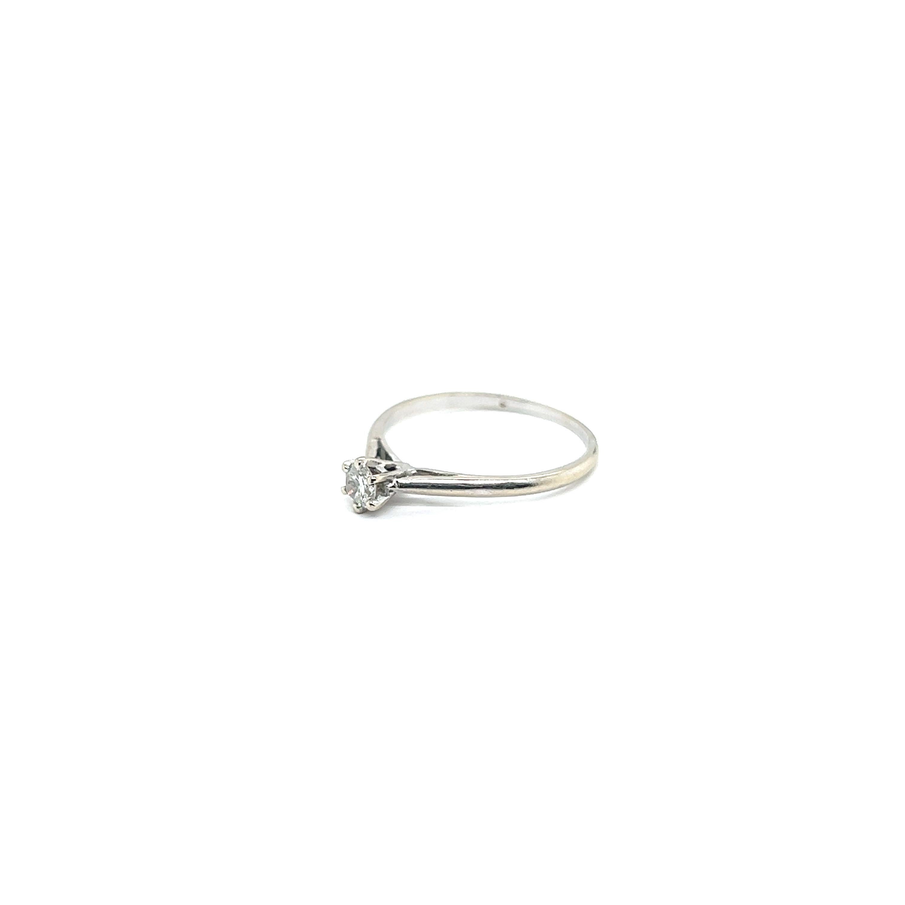 Modern Engagement Ring Diamond 0.15 Karat White Gold 18 Karat  For Sale 9