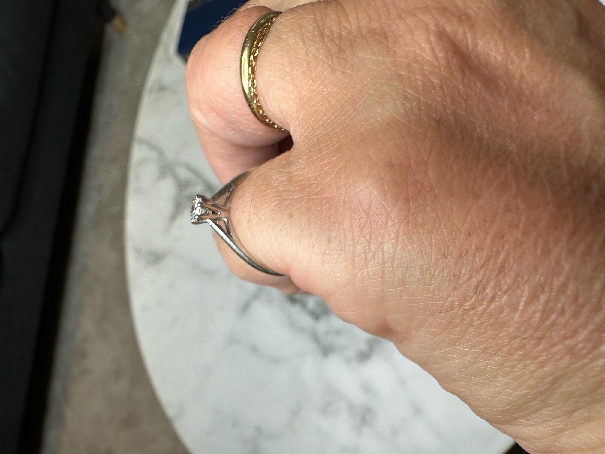 Women's Modern Engagement Ring Diamond 0.15 Karat White Gold 18 Karat  For Sale