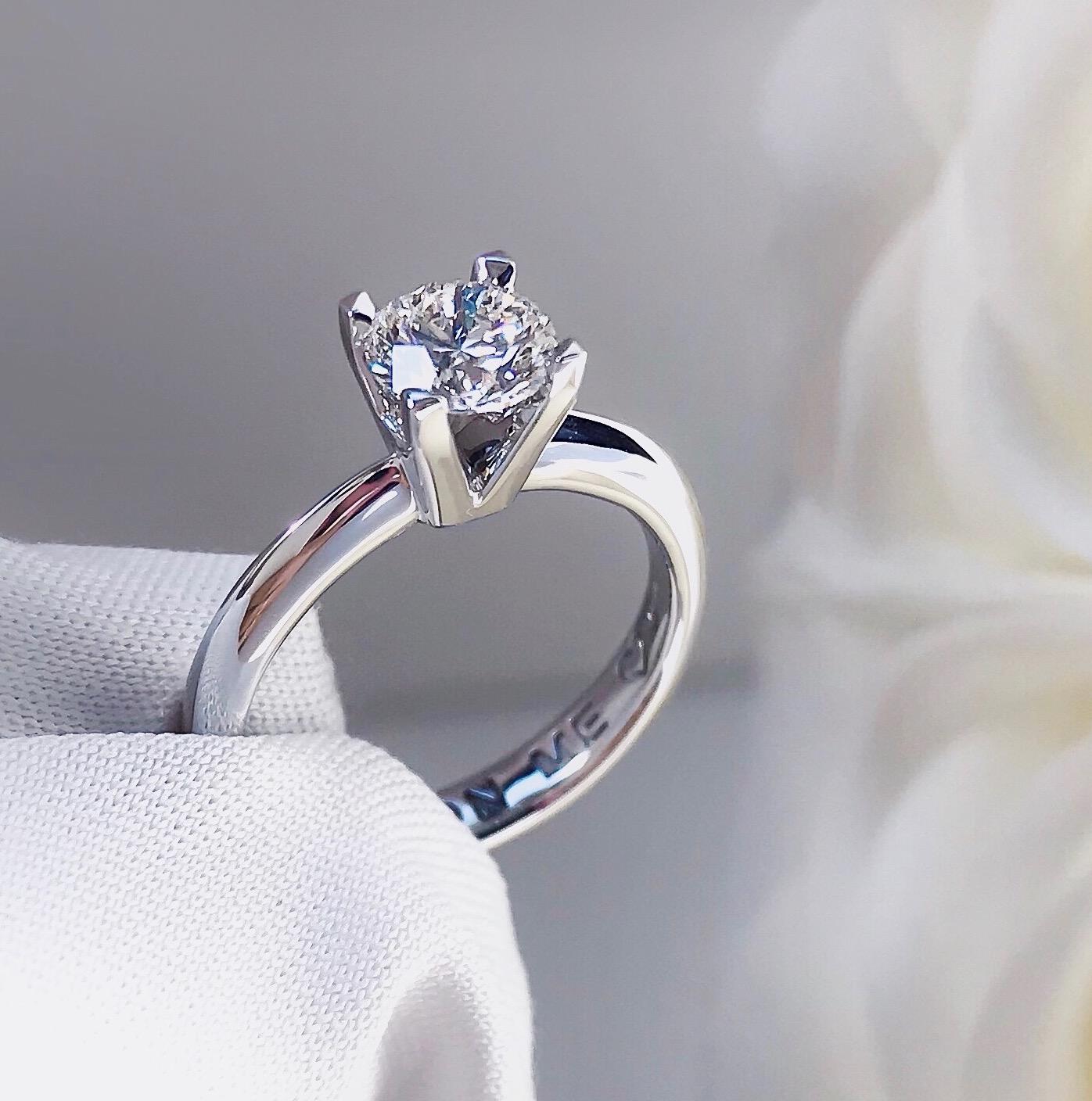 Customizable Engagement Ring with Certificate Natural White Diamond 1
