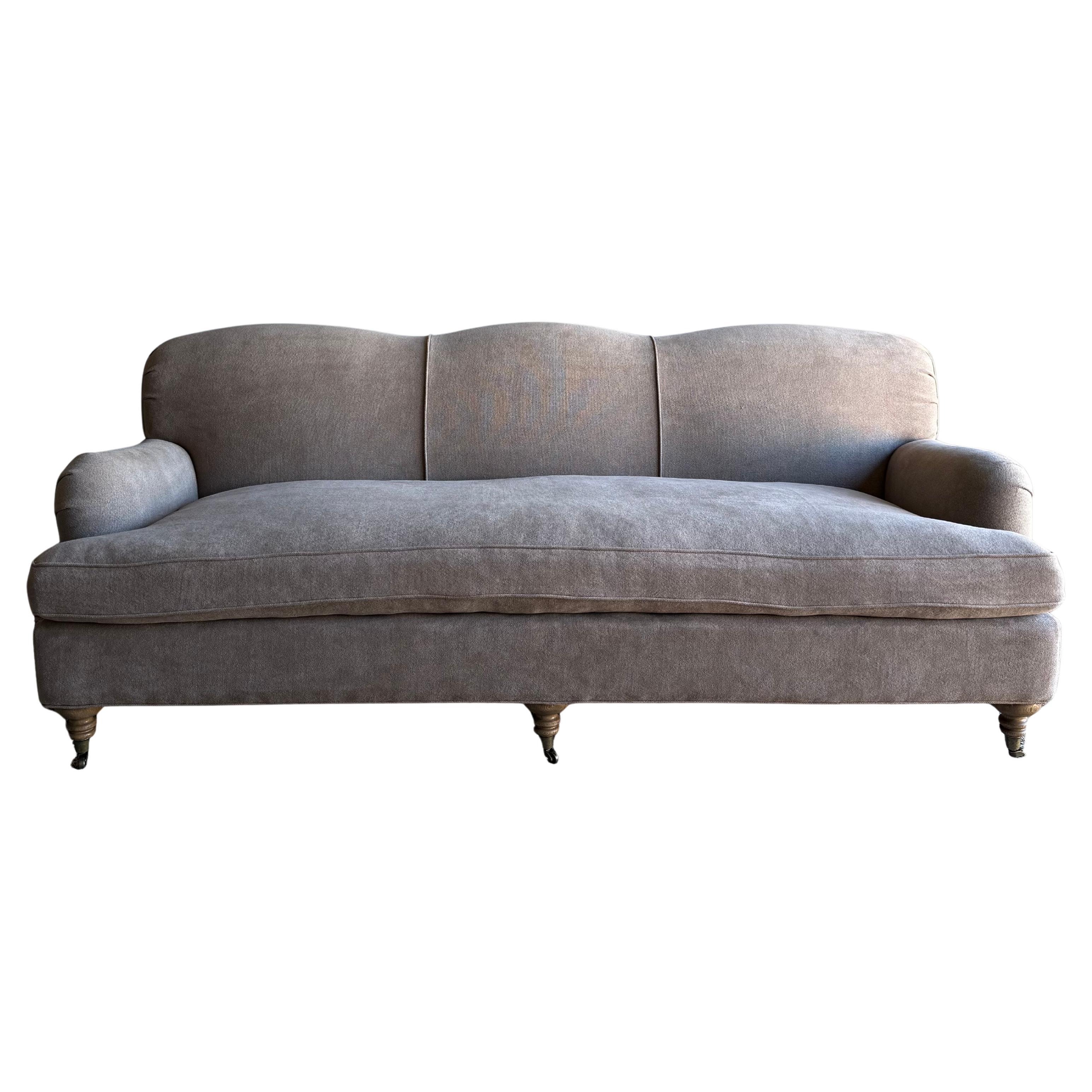 Modern English Sofa in 100% Hemp Ecorcé with Down Cushion