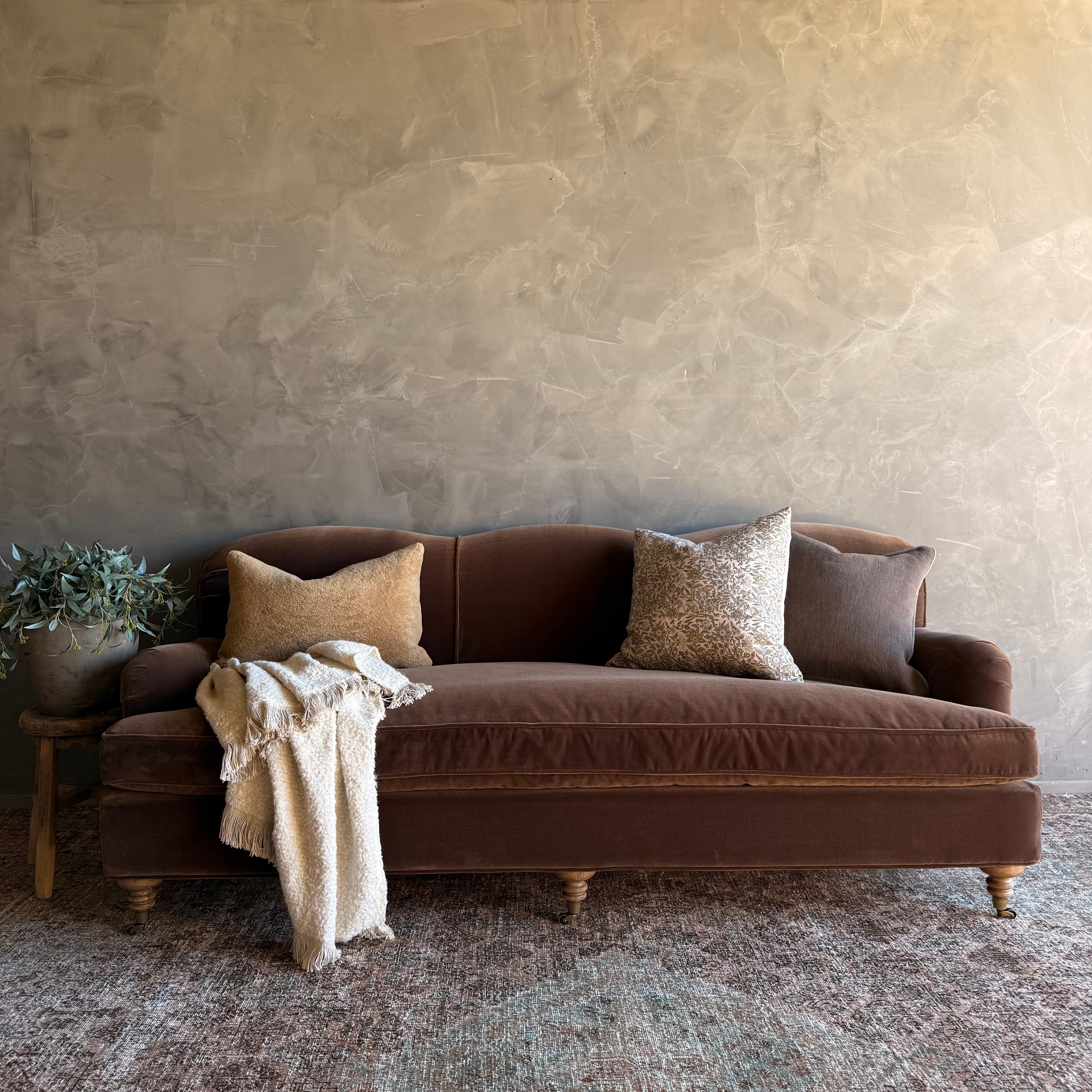 Modern English Sofa in Chestnut Brown in Faux Velvet Mohair with Down Cushion en vente 4