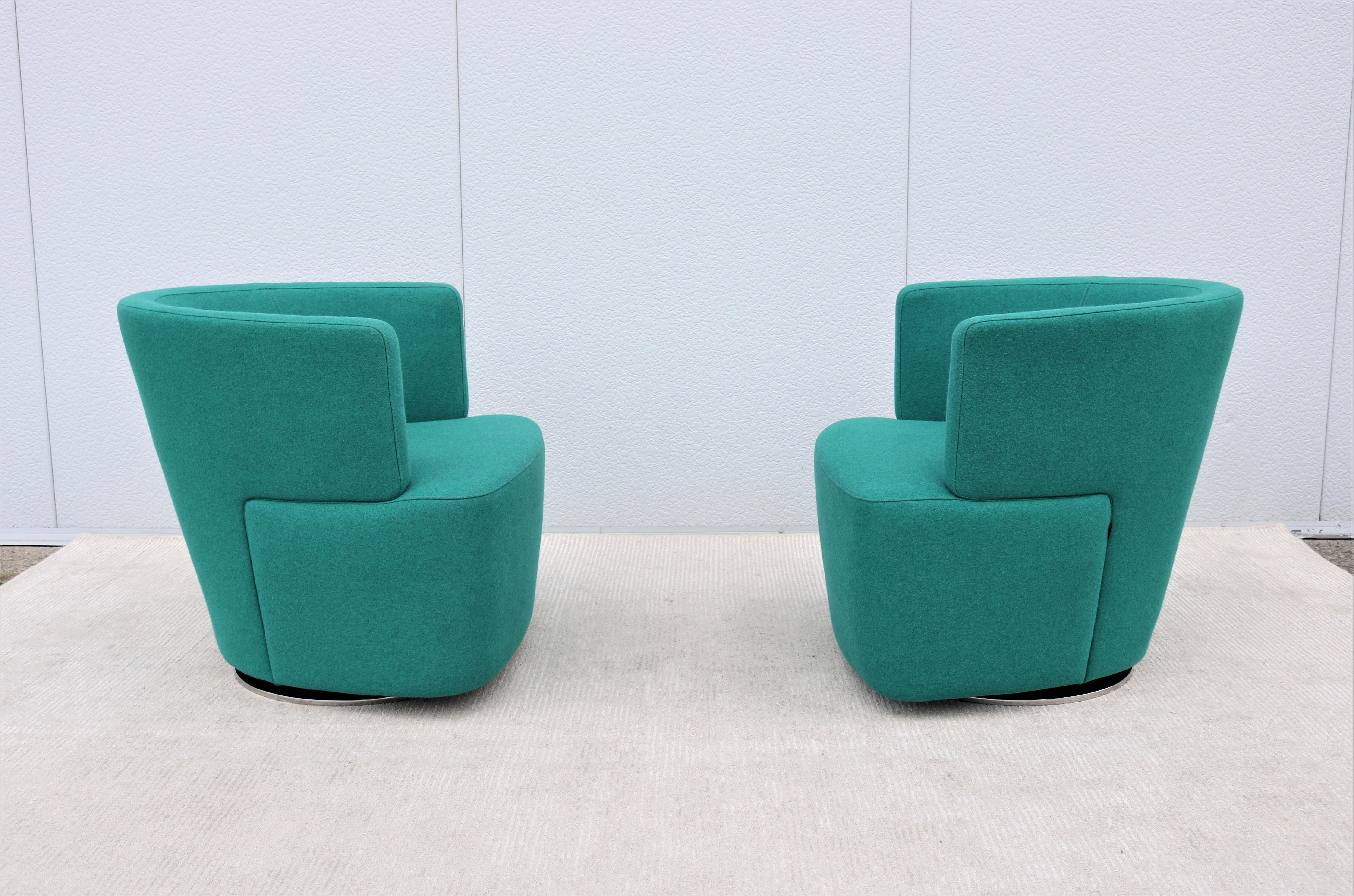 Modern EOOS for Coalesse Joel Blue Swivel Lounge Chairs by Walter Knoll, a Pair For Sale 5