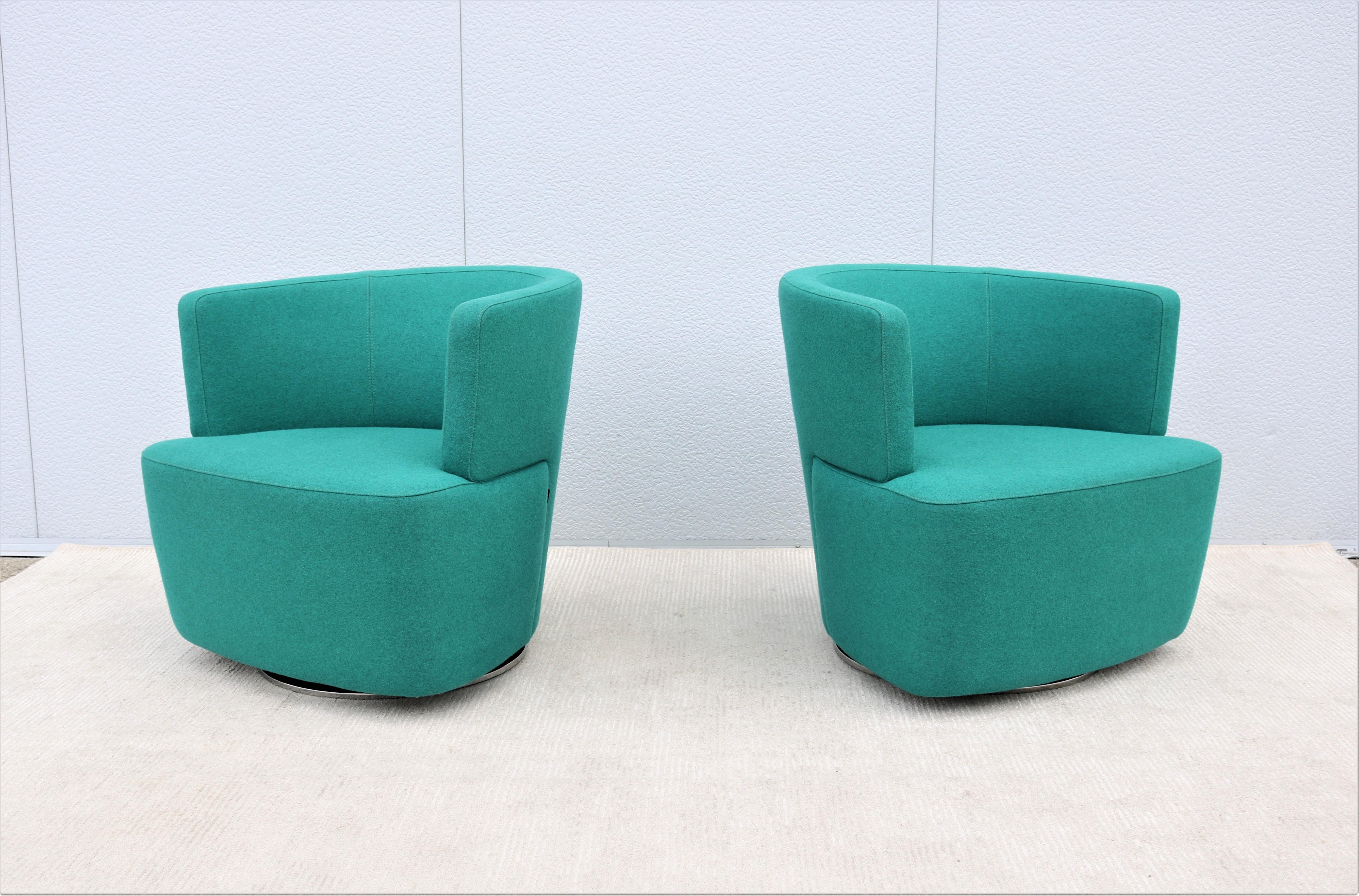 Modern EOOS for Coalesse Joel Blue Swivel Lounge Chairs by Walter Knoll, a Pair In Excellent Condition For Sale In Secaucus, NJ