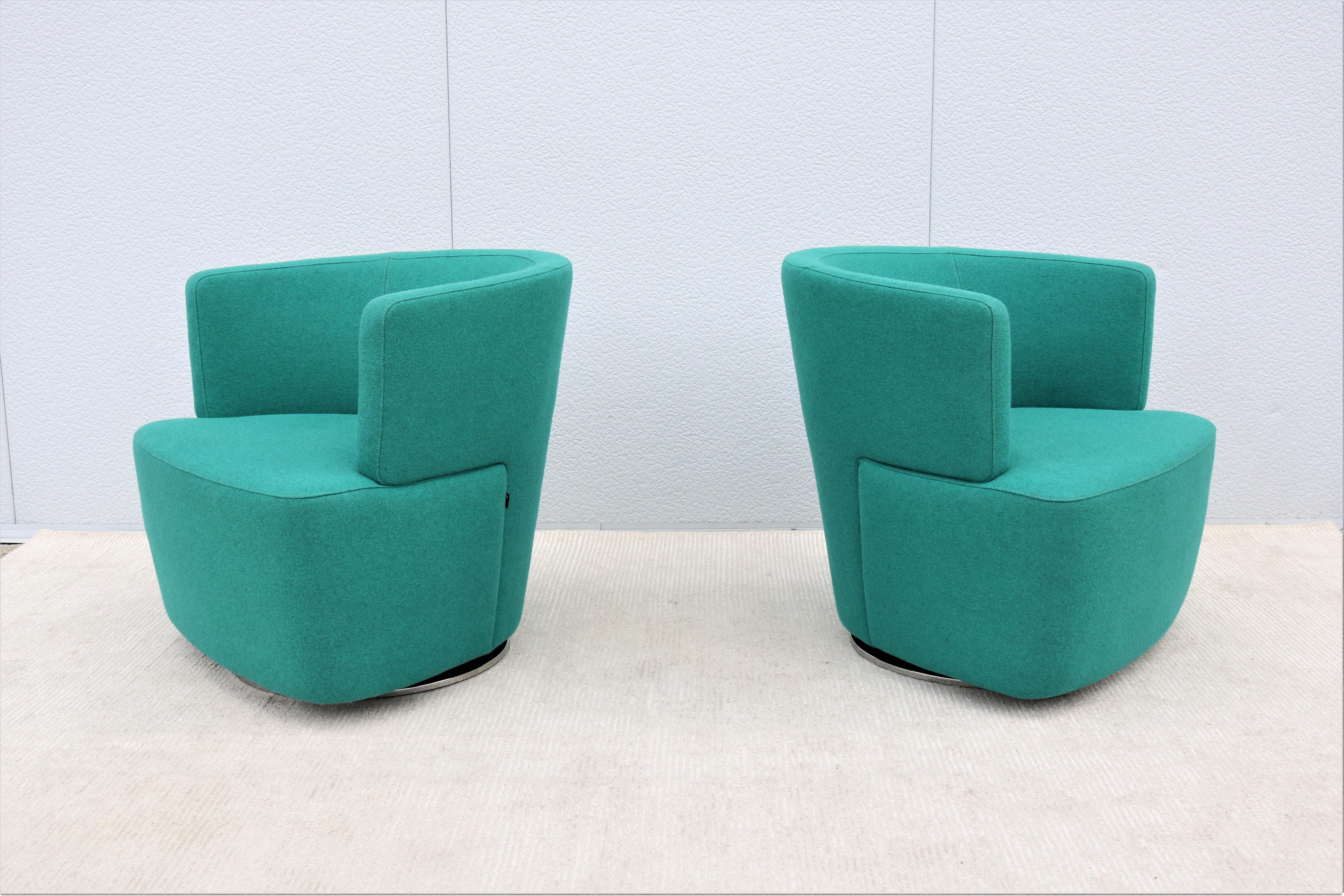 Steel Modern EOOS for Coalesse Joel Blue Swivel Lounge Chairs by Walter Knoll, a Pair For Sale