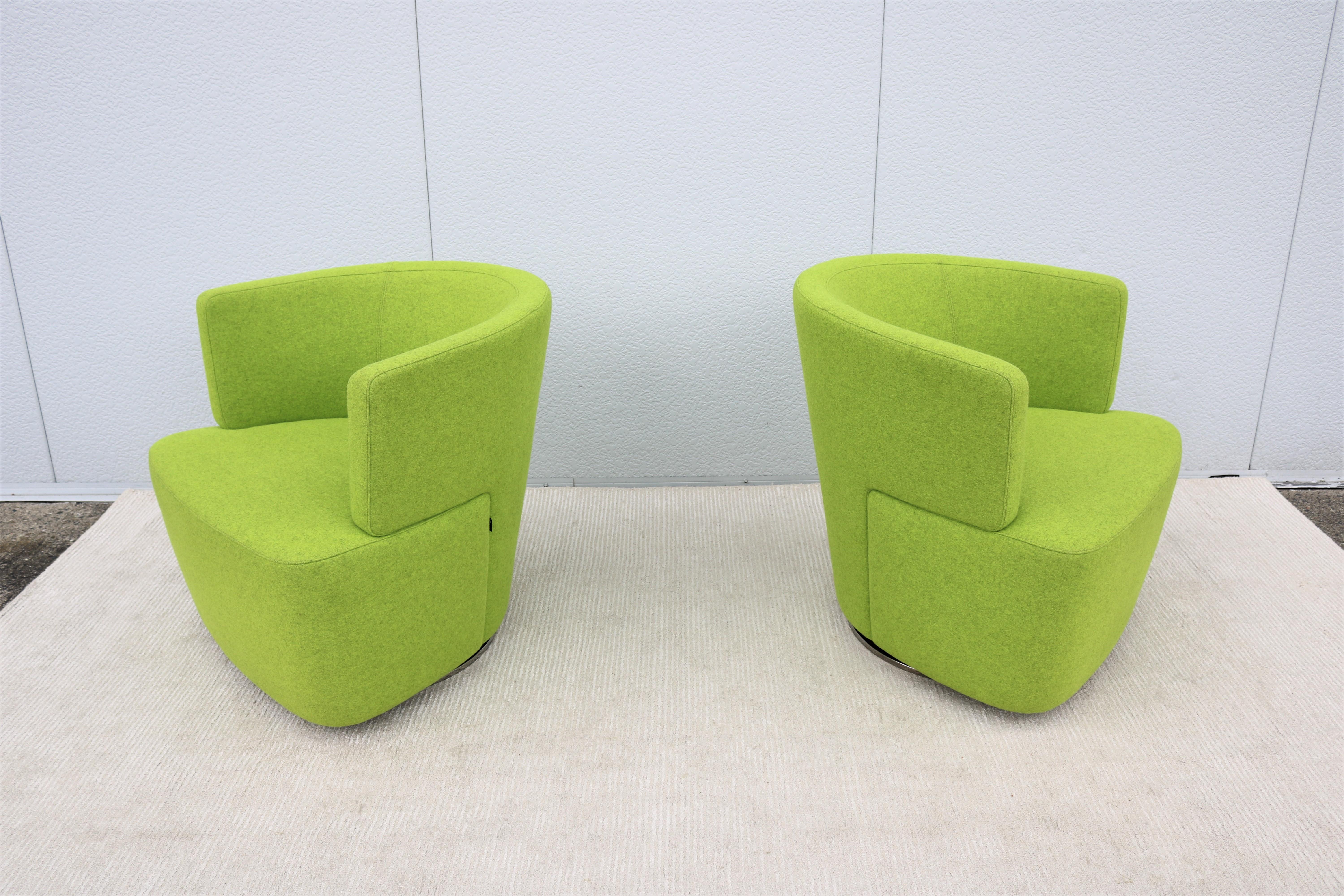 Moulé Paire de fauteuils de salon pivotants verts EOOS modernes de Walter Knoll pour Coalesse en vente