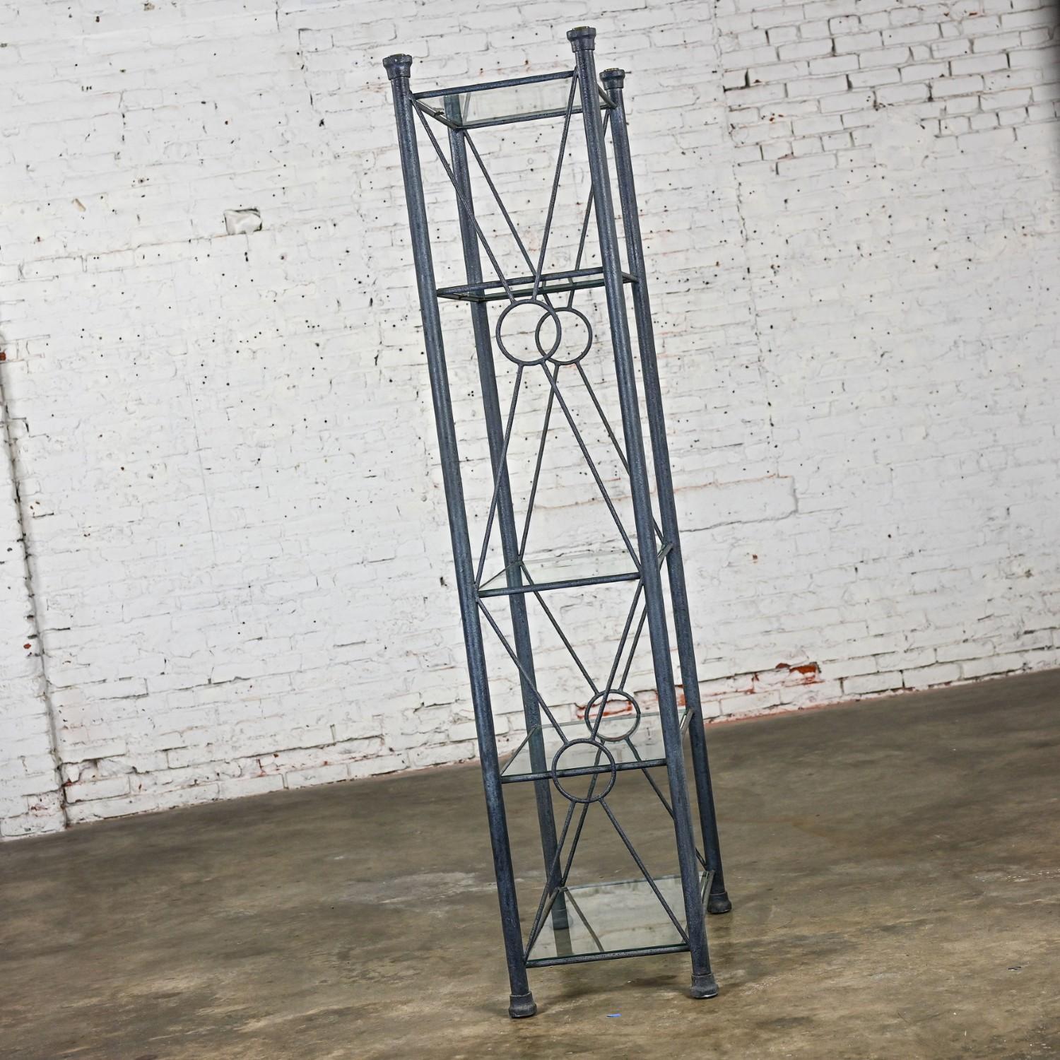 Moderne Etagere mit schwarzem und anthrazitgrauem strukturiertem Metallrohrrahmen und Glasböden im Angebot 6
