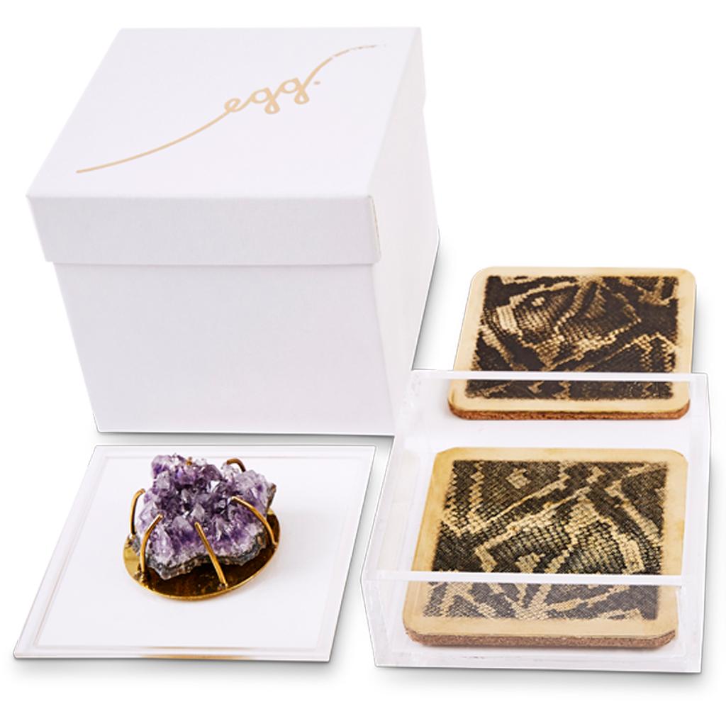 Modern Etched Brass Coaster Bar Set Presented in an Agate Decorated Lucite Box For Sale 2