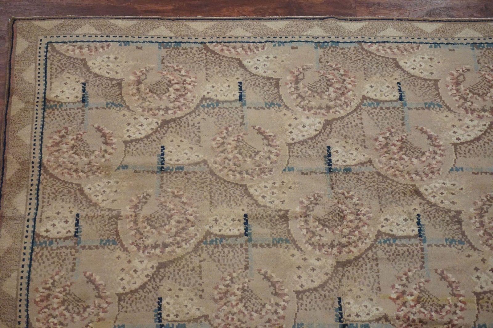 Moderner Teppich im europäischen Design, um 1900 im Zustand „Hervorragend“ im Angebot in Laguna Hills, CA