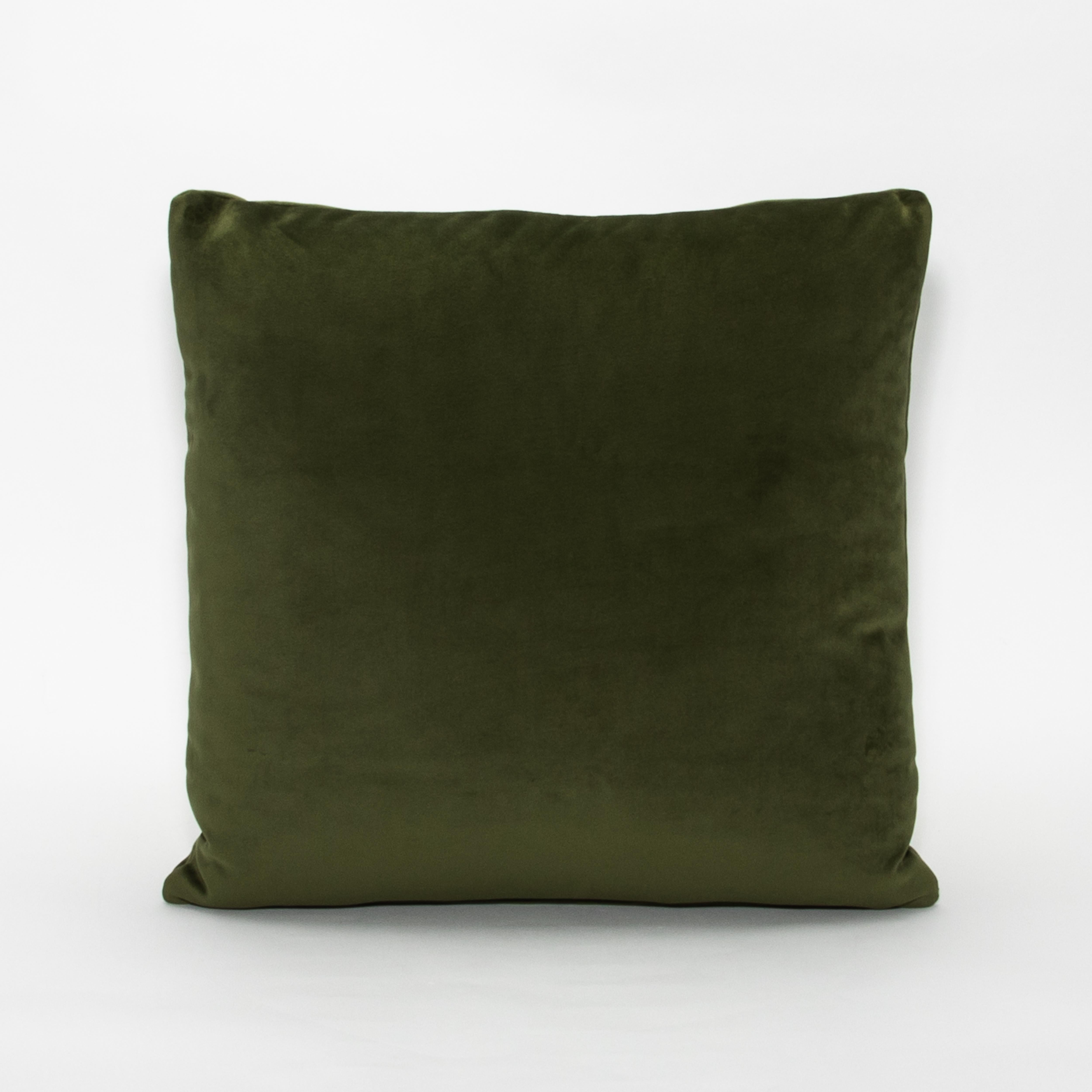Fatto a mano Cuscino decorativo in velluto Evergreen di MOGUL in vendita