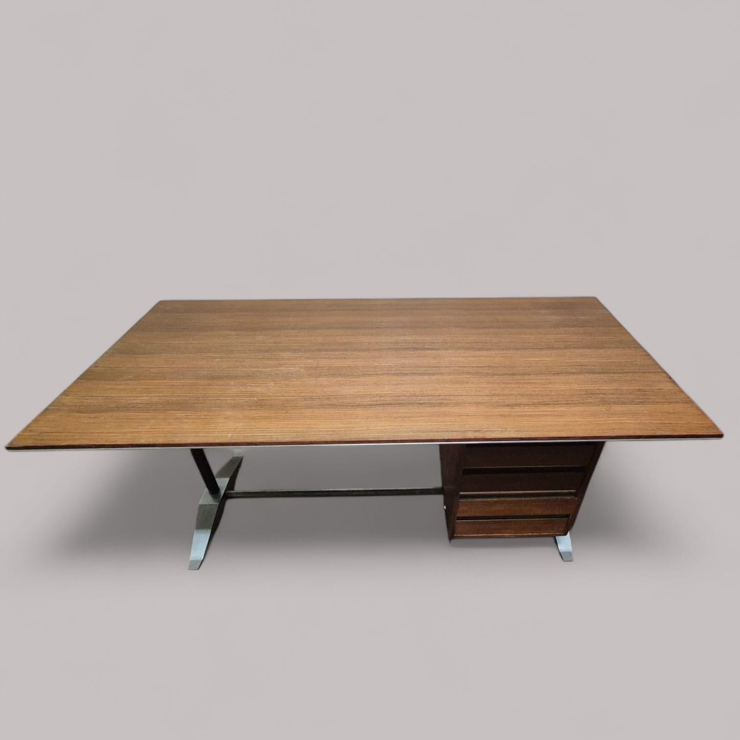Moderner Chefschreibtisch von Alberto Rosselli und Gio Ponti für Arflex, 20. Jahrhundert im Angebot 6