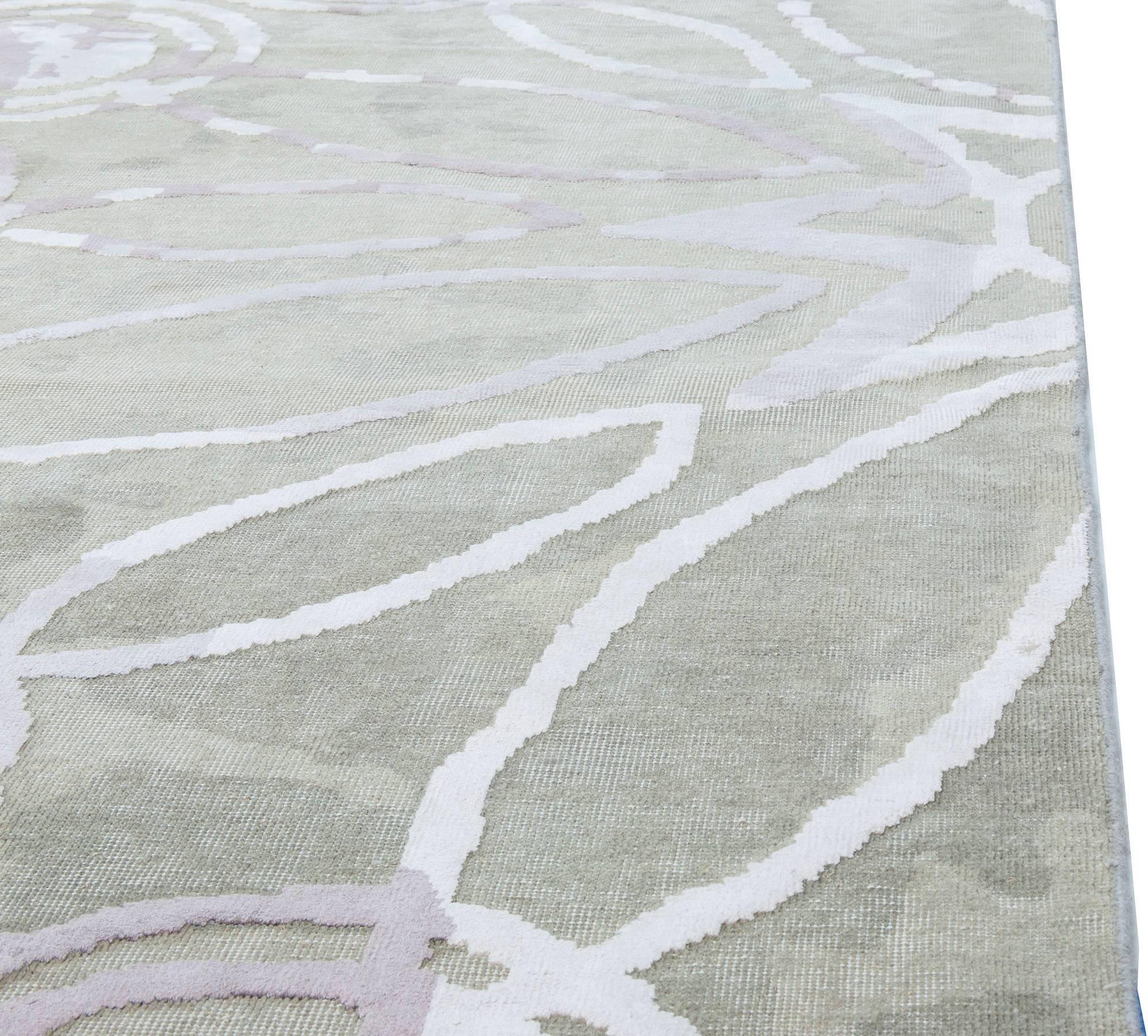 Indien Grand tapis moderne abstrait en soie et laine à poils longs extra-larges de Doris Leslie Blau en vente