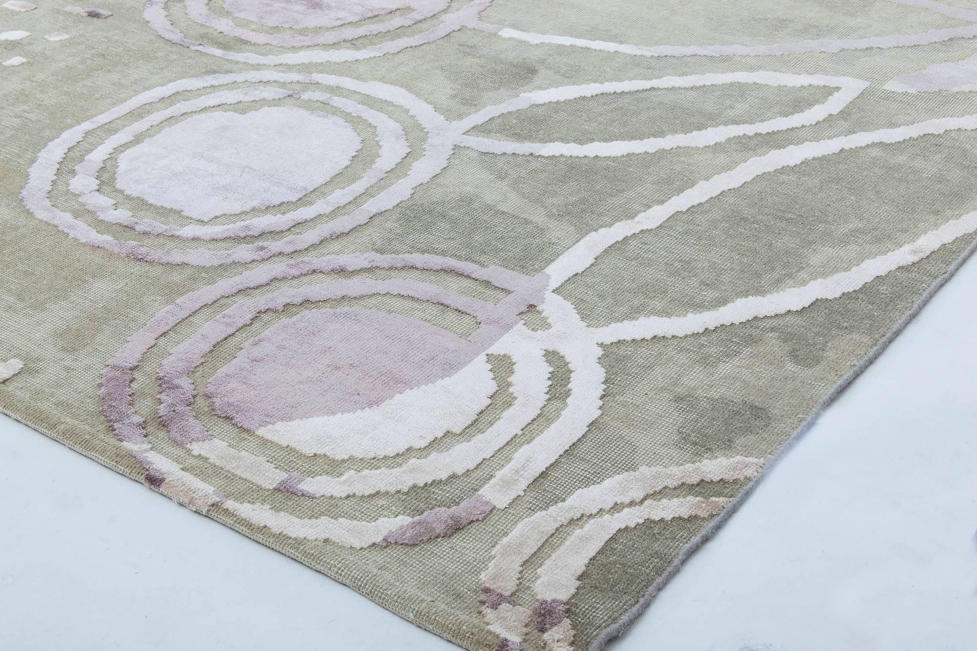 Noué à la main Grand tapis moderne abstrait en soie et laine à poils longs extra-larges de Doris Leslie Blau en vente