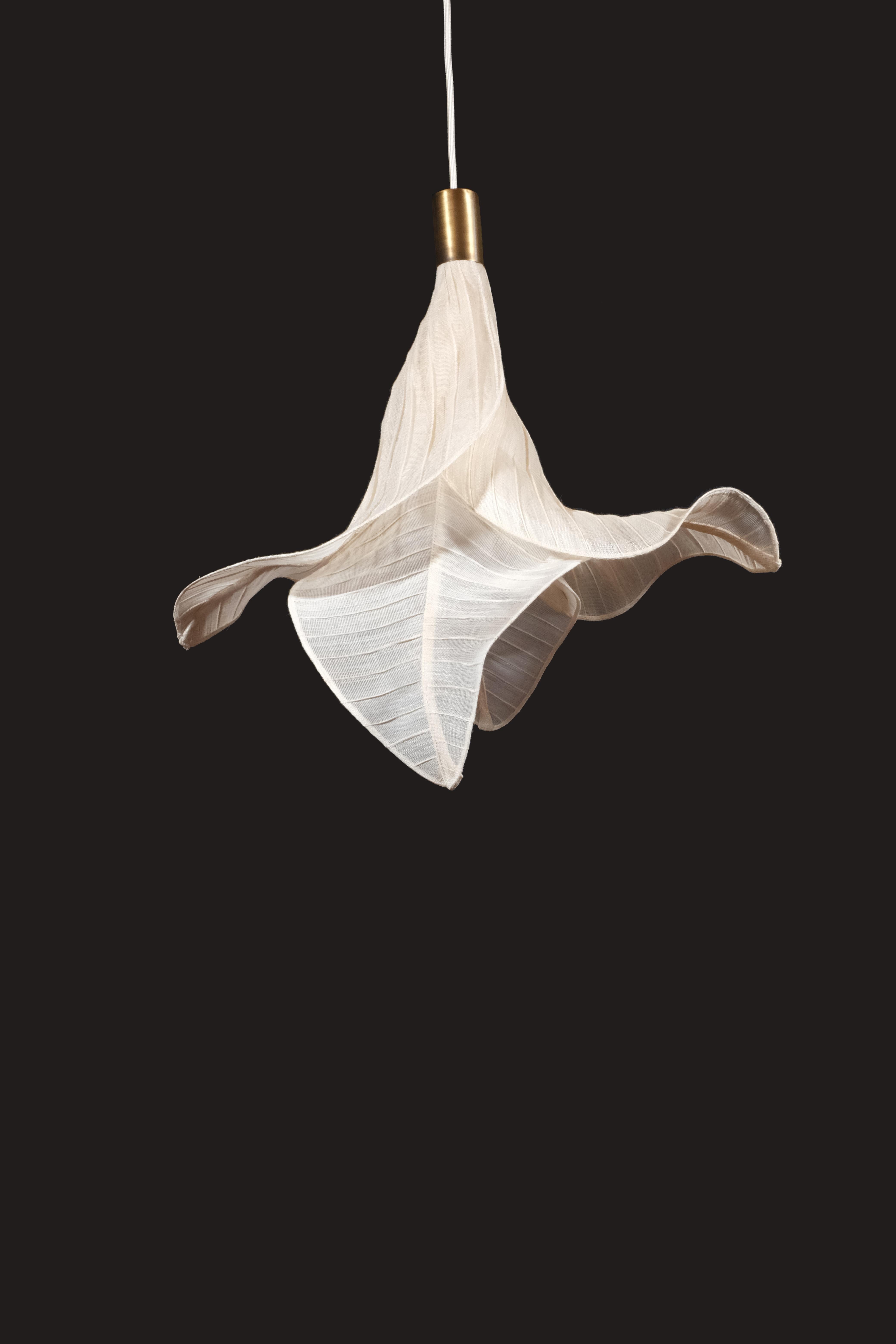 Modern Fabric Collectible Sculptural Pendant Light from Studio Mirei, Sirenetta For Sale 2