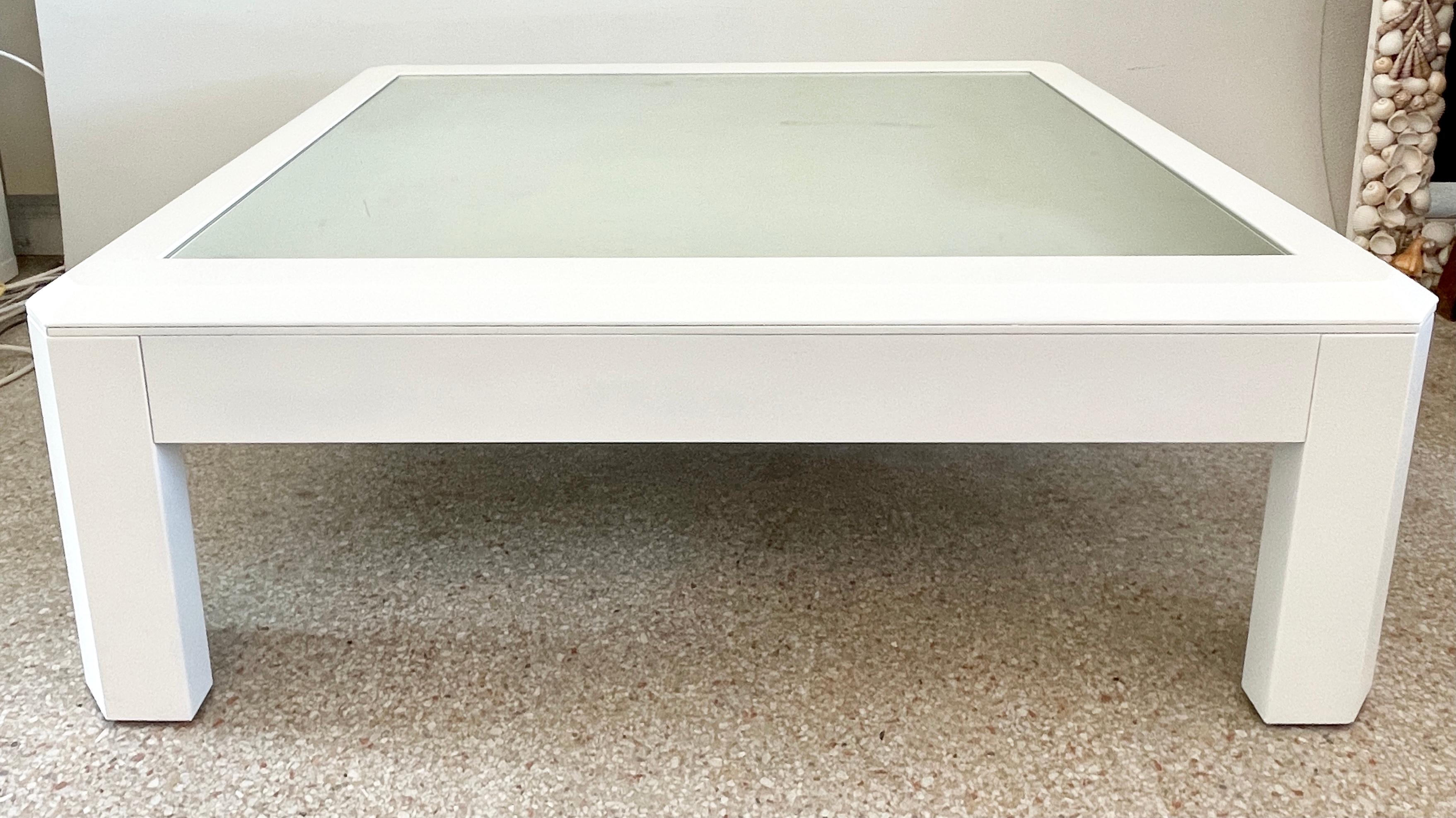 Late 20th Century Modern Faceted Mirror Top Coffee Table in Fresh White Lacquer For Sale