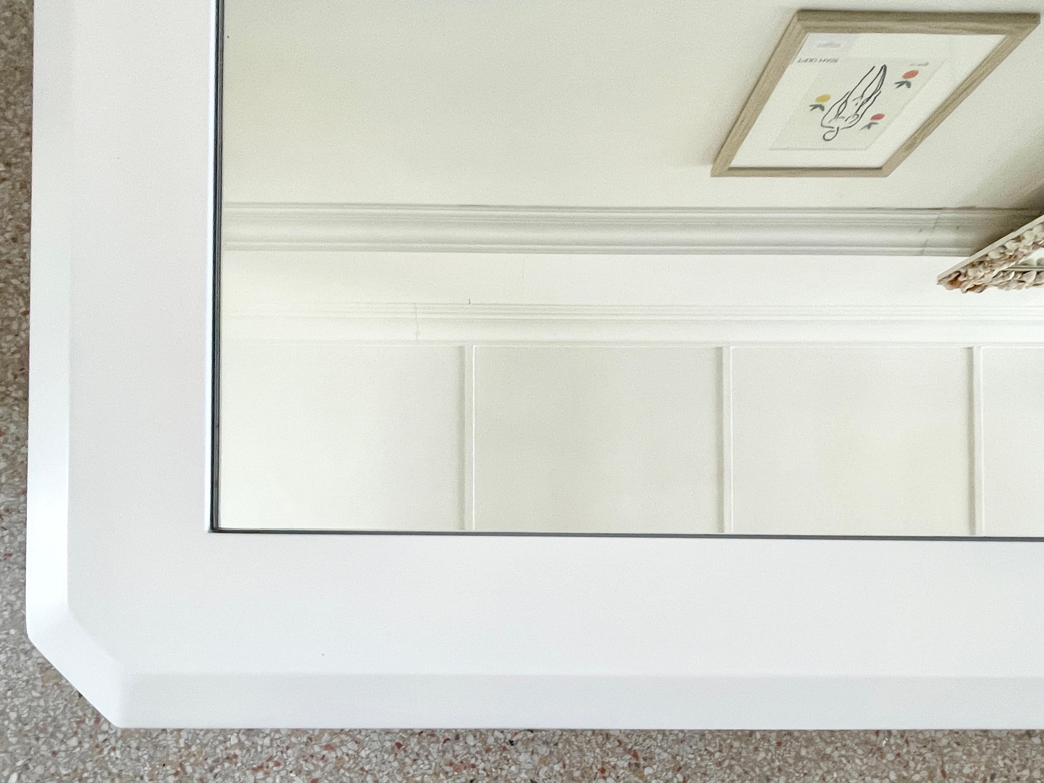 Modern Faceted Mirror Top Coffee Table in Fresh White Lacquer For Sale 2