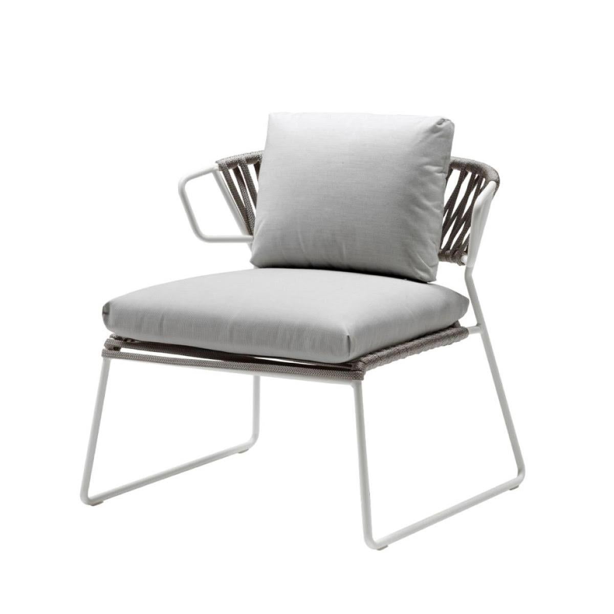 Modern Grey Armchair Outdoor or Indoor in Metal and Ropes, 21 century
Modern production armchair for outdoors or indoors. The frame is made of metal and reinforced with ropes on the back and seat. This armchair has an innovative, modern and fresh
