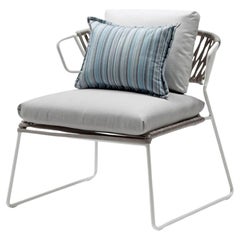 Moderner grauer Sessel für draußen oder Indoor aus Metall und Seilen, 21. Jahrhundert