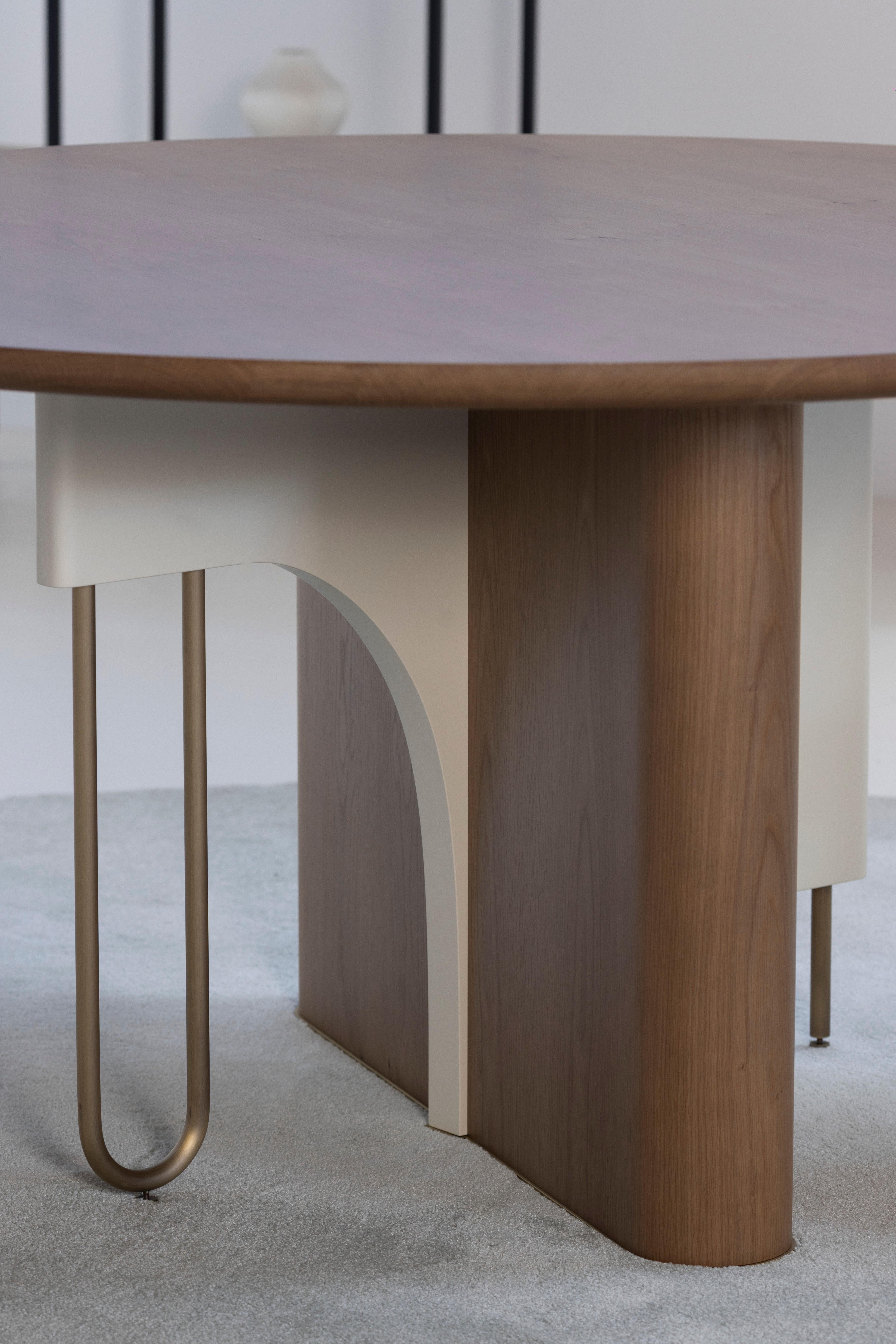 Mesa de Comedor Redonda Moderna Ferreirinha, Roble, Latón Antiguo, Manzana Verde Hecha a Mano en venta 6