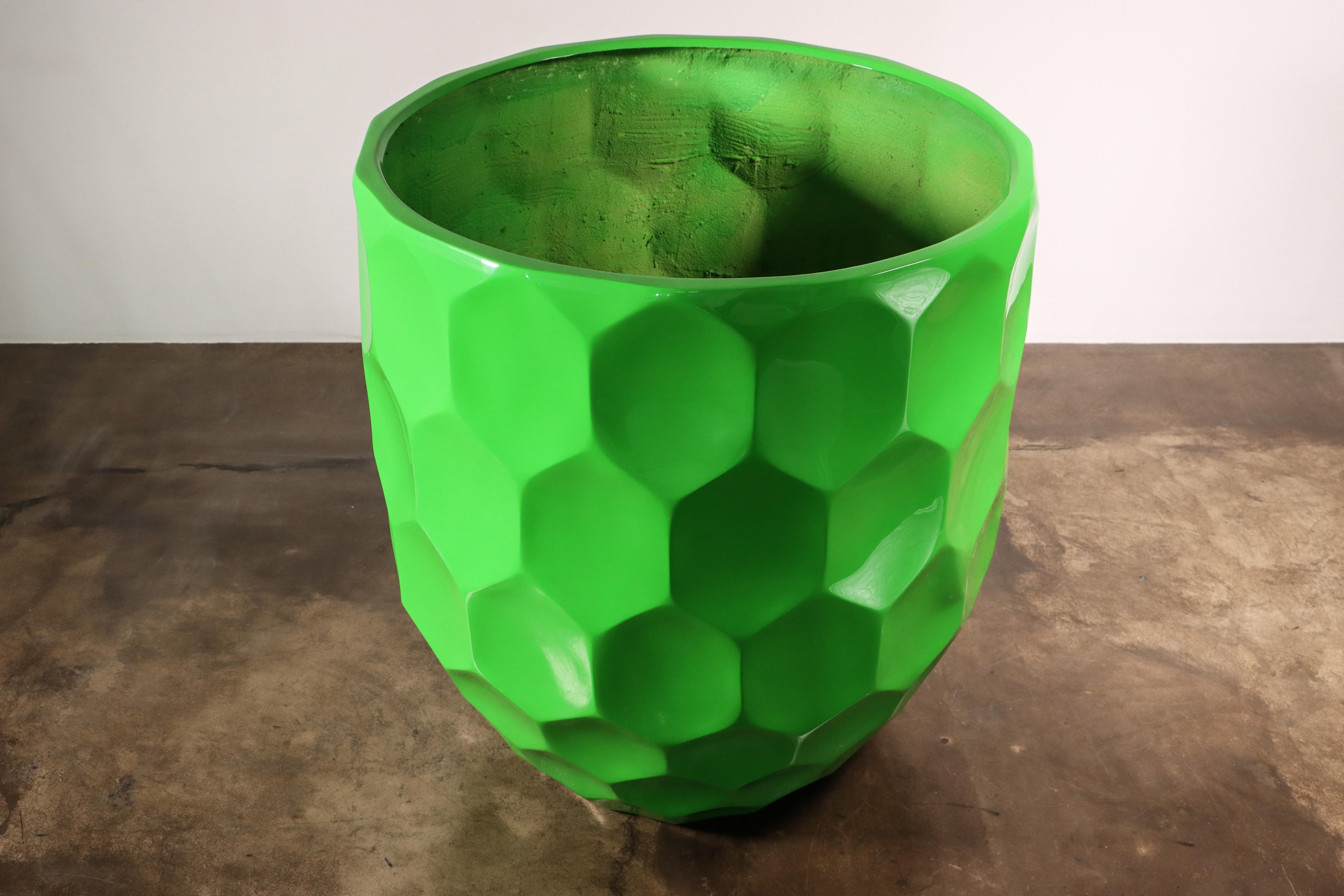 Jardinera Verde Moderna de Fibra de Vidrio para Interior/Exterior de Costantini, Cosimo, en Stock Argentino en venta