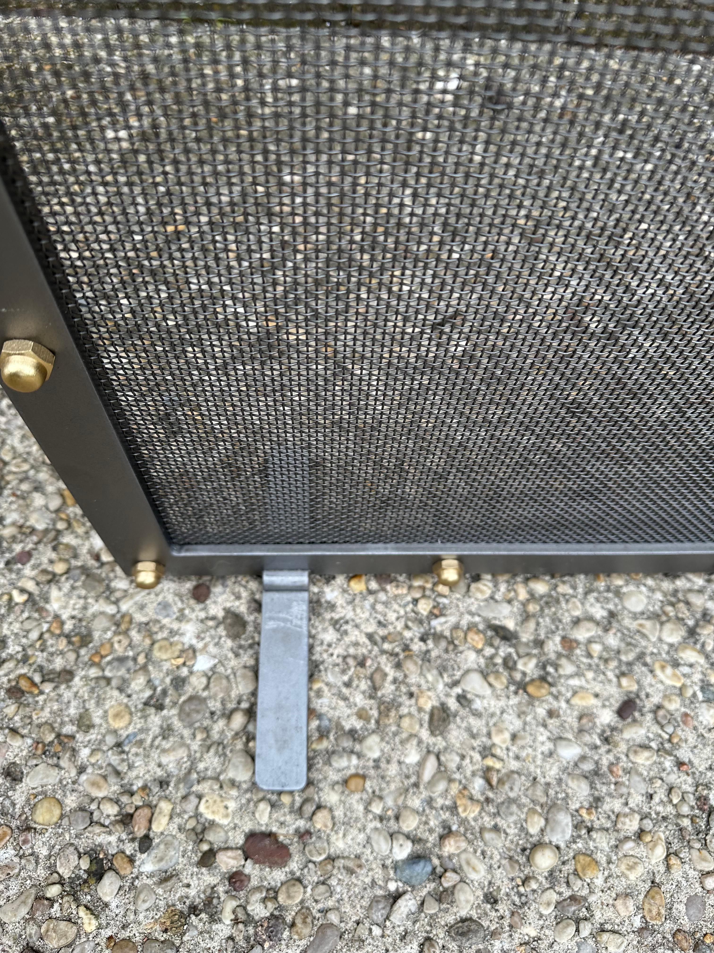 Modern Fireplace Screen by JED Design In Excellent Condition For Sale In East Hampton, NY