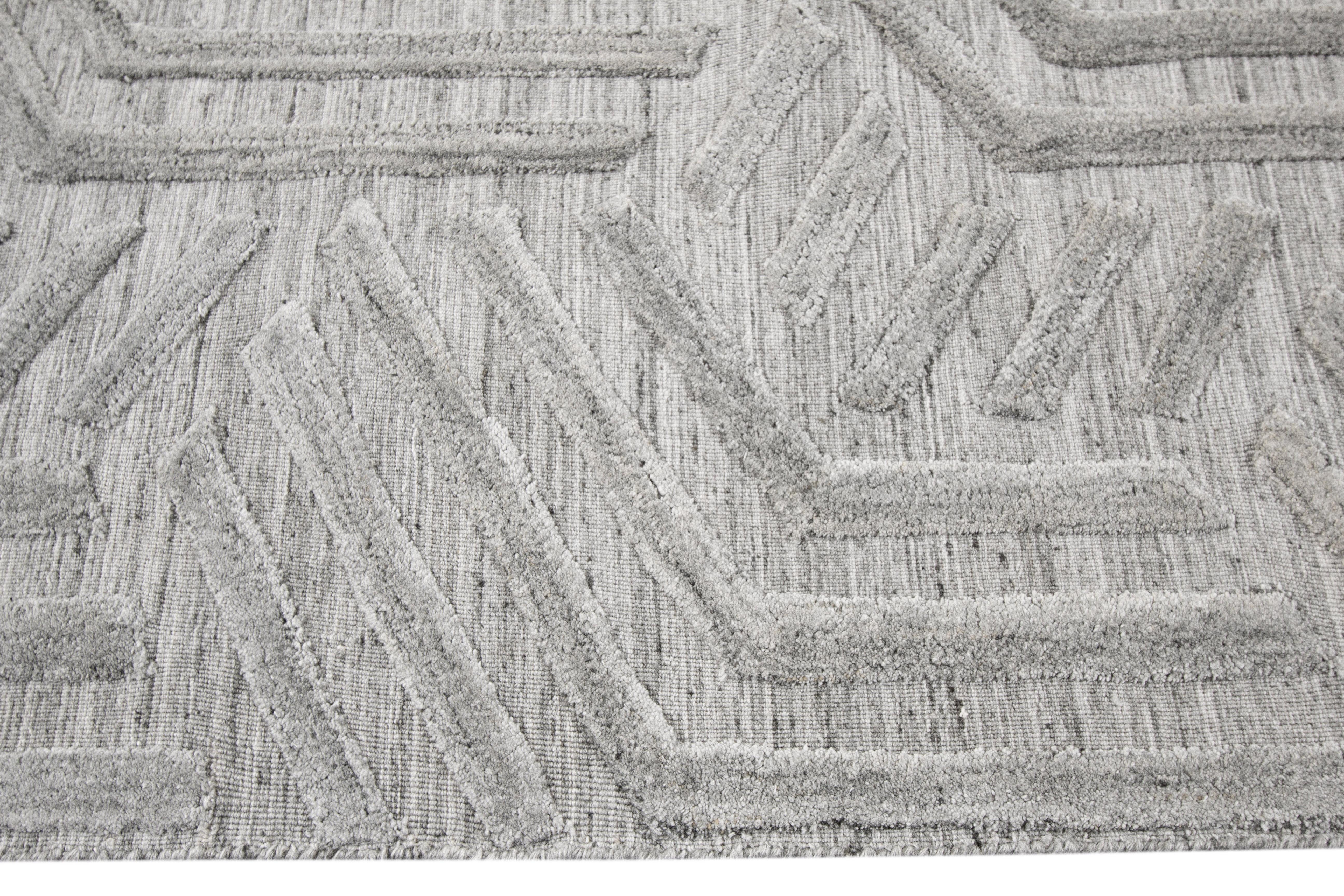 Hand-Knotted Modern Flat-Weave Transitional Rug For Sale