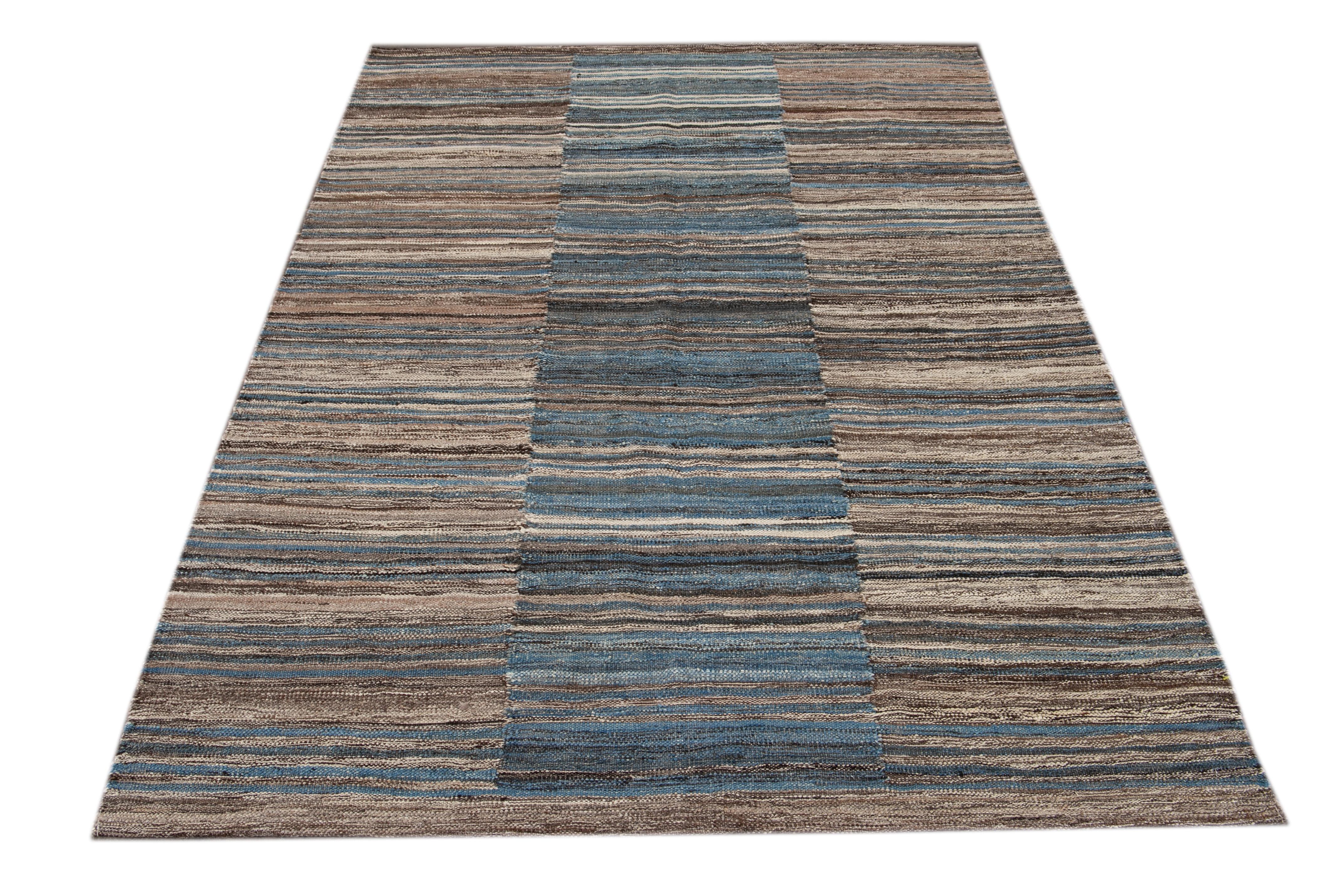 Kilim Modern Flat-Weave Handmade Striped Wool Rug For Sale