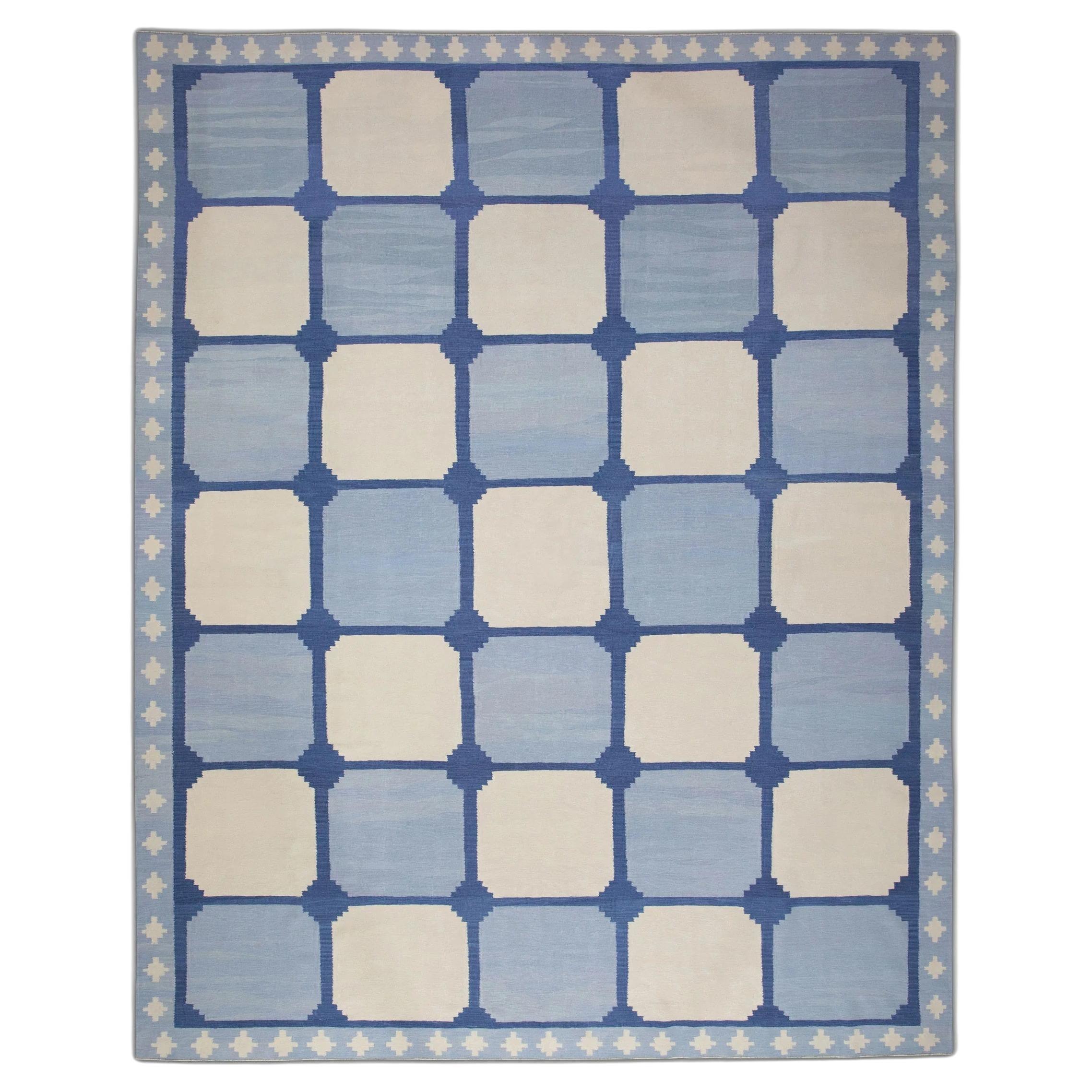 Blauer handgefertigter Flachgewebe-Wollteppich mit geometrischem Muster 11'10" X 14'11"
