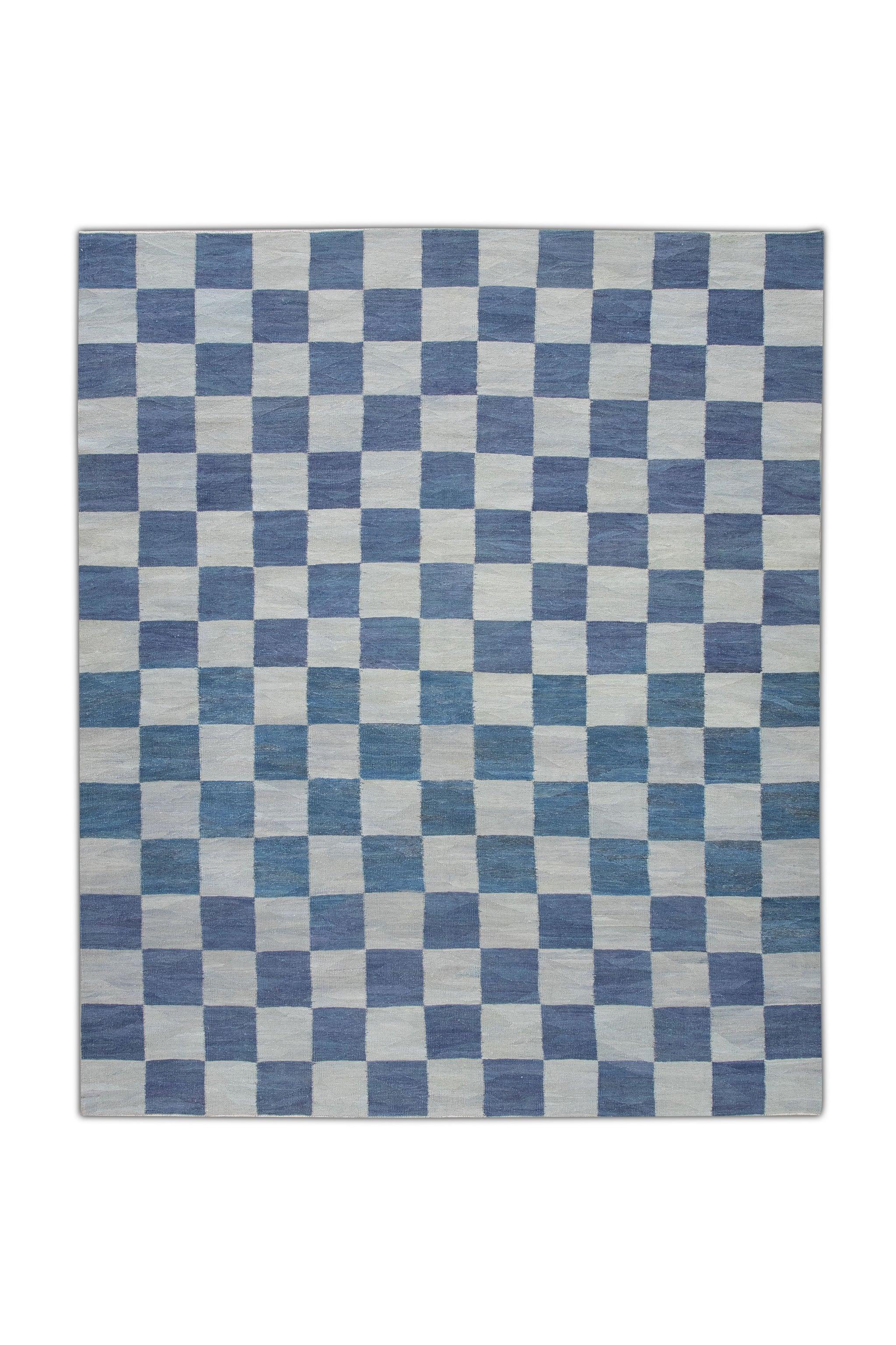 Blauer handgefertigter Flachgewebe-Wollteppich mit geometrischem Kariertem Muster 8'8