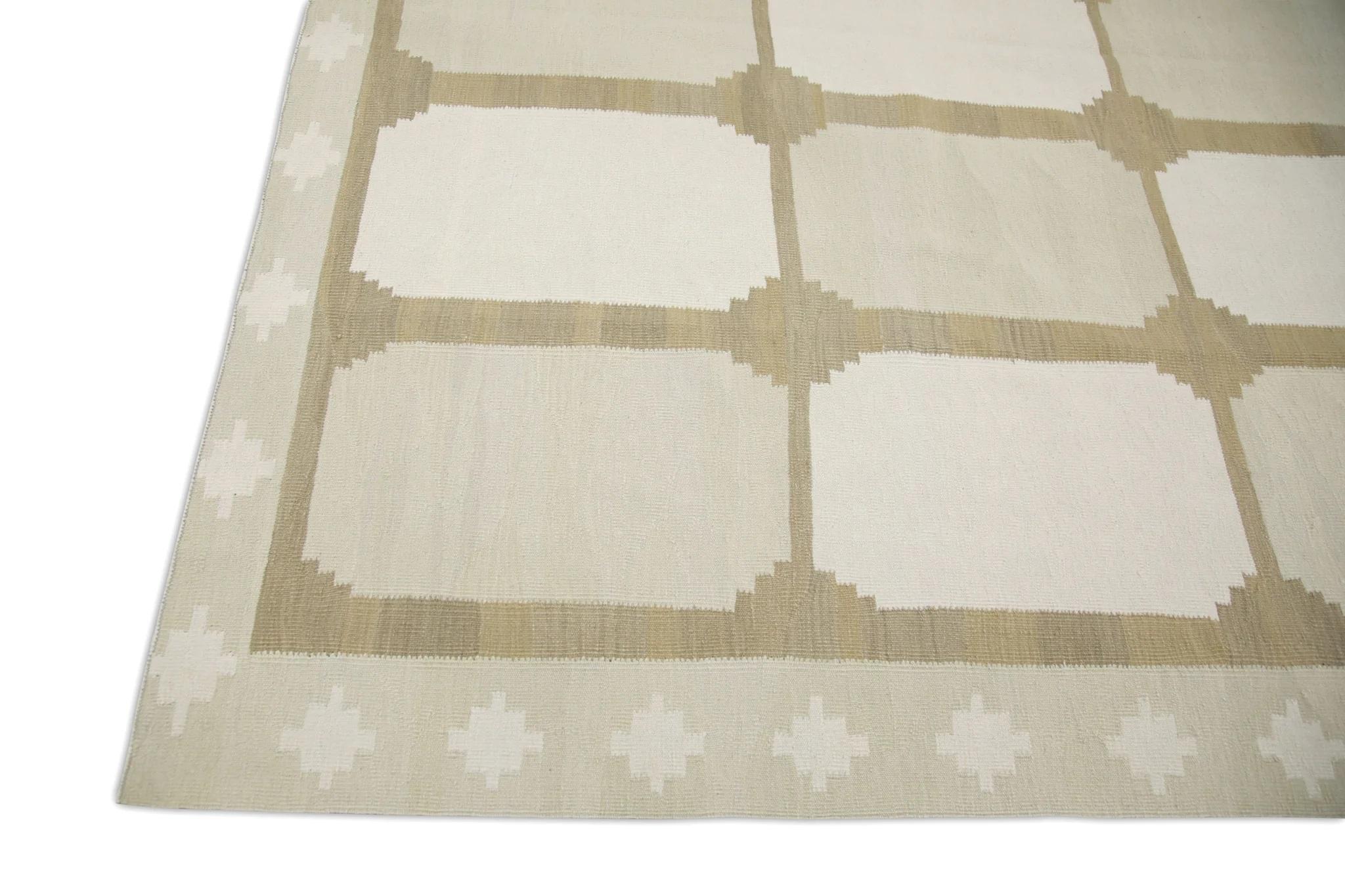 Turkish Tan and Brown Geometric Pattern Flatweave Handmade Wool Rug 9' X 12' For Sale