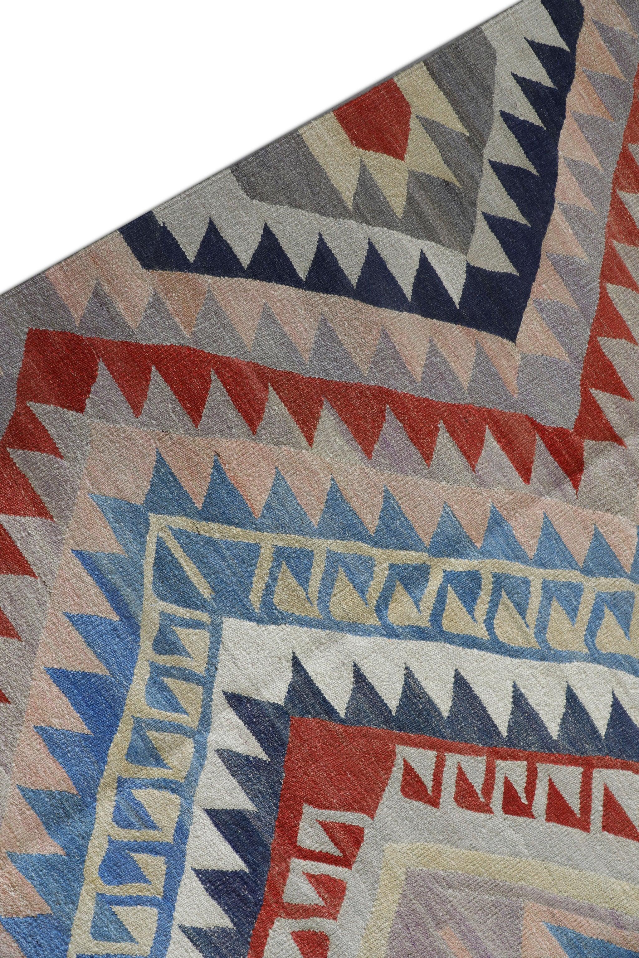 Flachgewebter handgefertigter Wollteppich in Rot & Blau mit geometrischem Muster 9'7