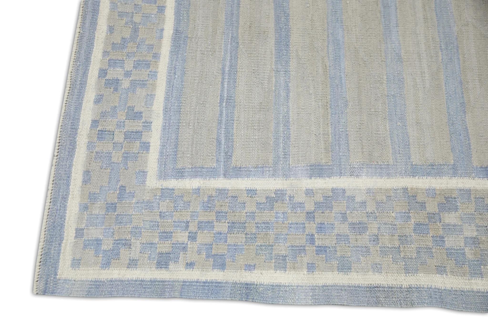 Handgefertigter Flachgewebe-Wollteppich in Grau & Blau mit geometrischem Design 3' X 12'4