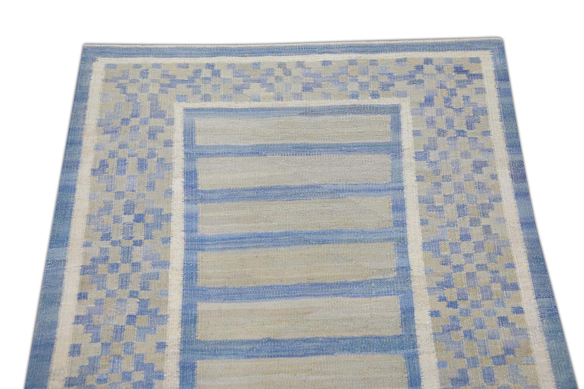 Tapis en laine gris et bleu à motif géométrique tissé à la main, 2'11