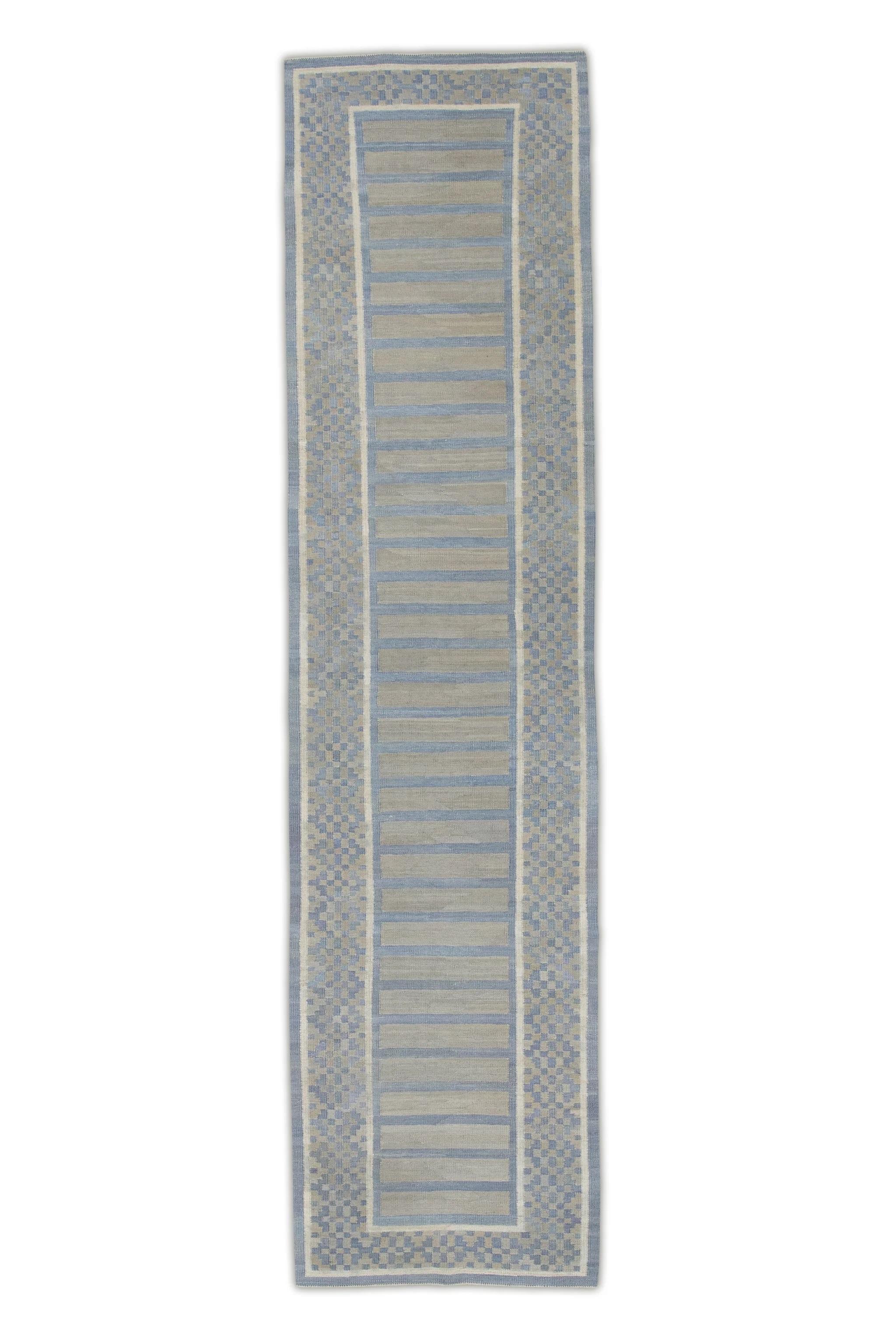 Handgefertigter Flachgewebe-Wollteppich in Grau & Blau mit geometrischem Design 3' X 12'4