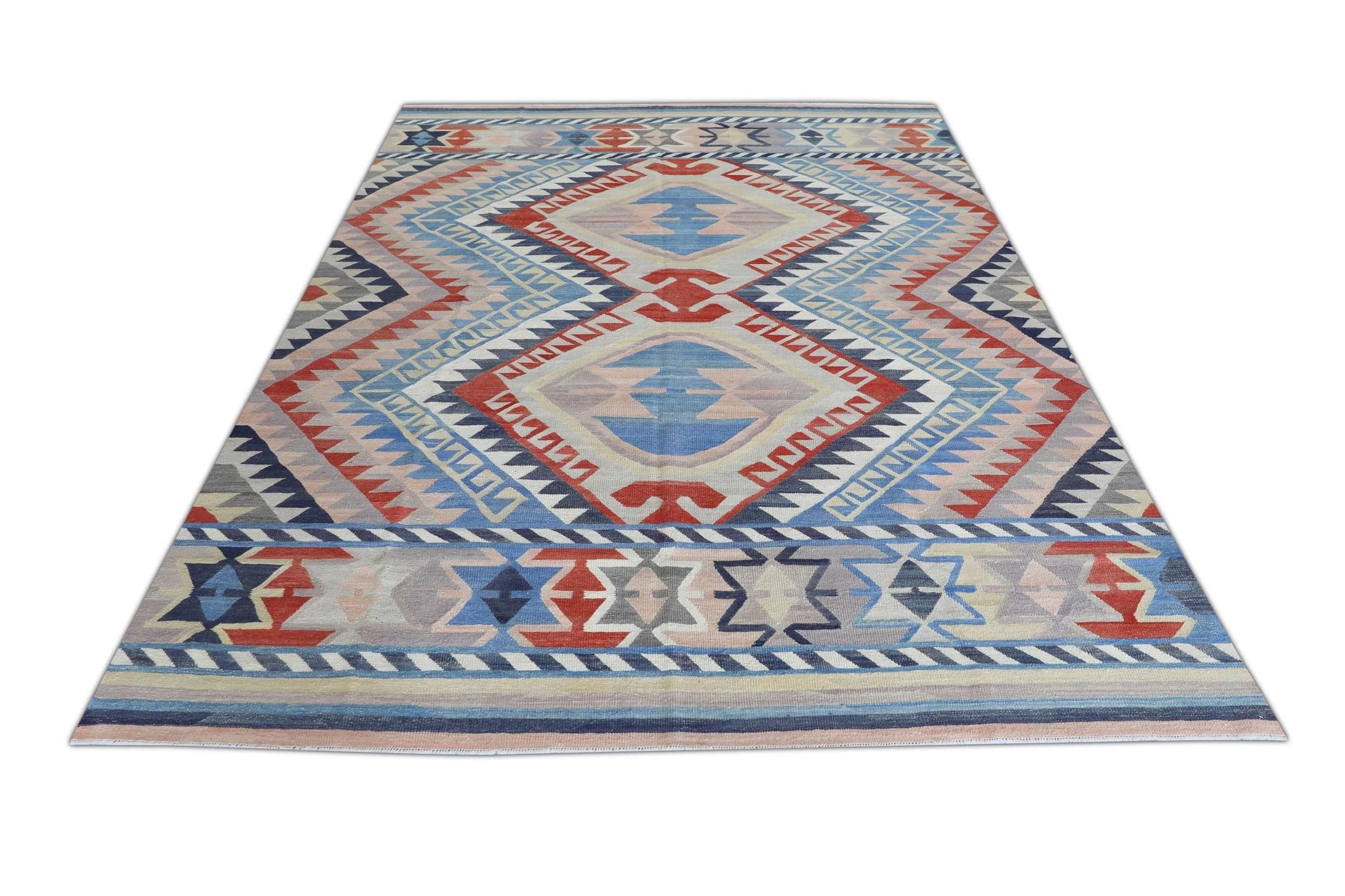 Flachgewebter handgefertigter Wollteppich in Rot & Blau mit geometrischem Muster 9'7