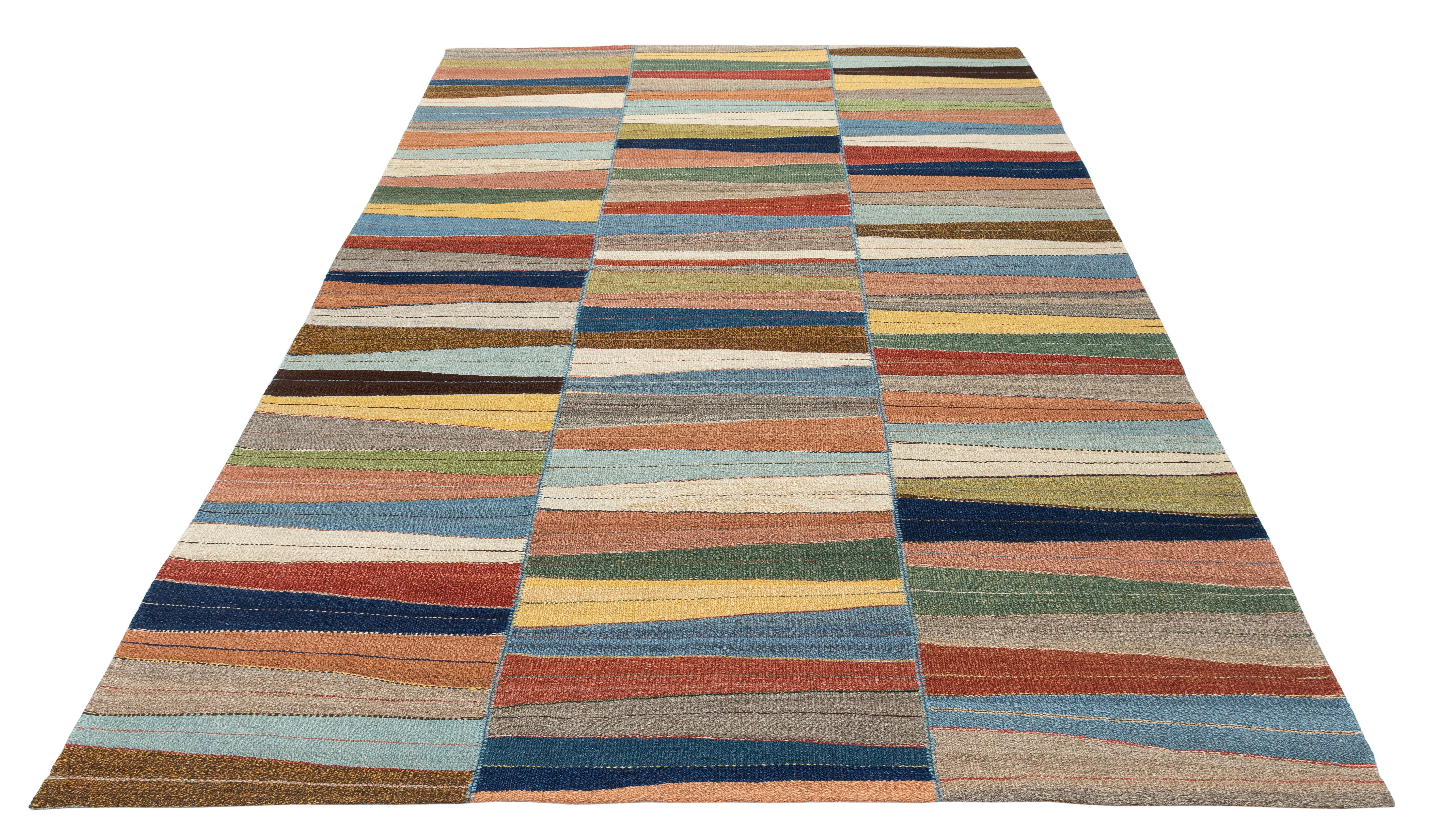 Alfombra Kilim Moderna de Tejido Plano con Patrón Ondulado Multicolor - Lana Tejida a Mano Siglo XXI y contemporáneo en venta