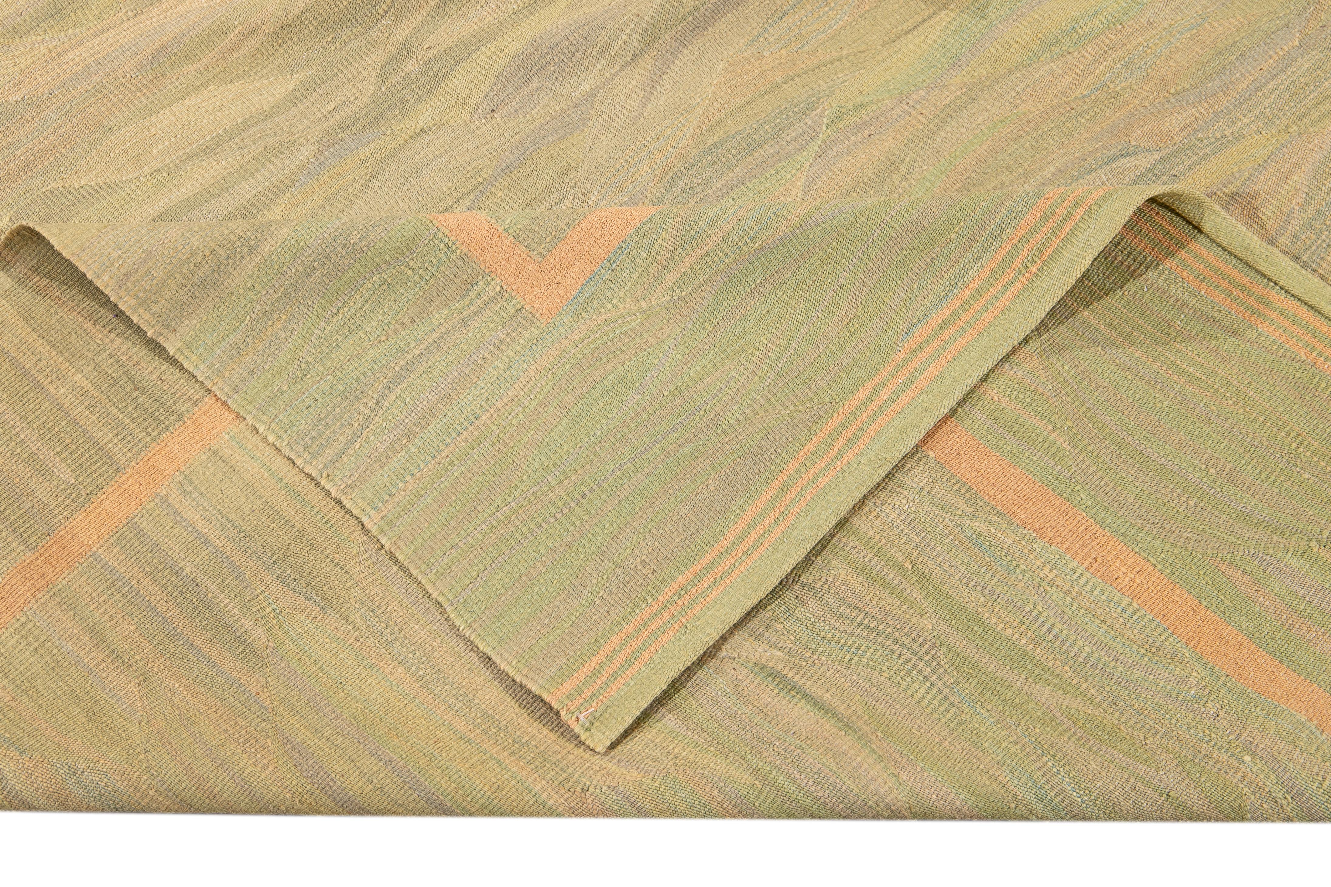 Hand-Knotted Modern Flatweave Kilim Wool Rug Handmade With Green & Beige Color Design For Sale