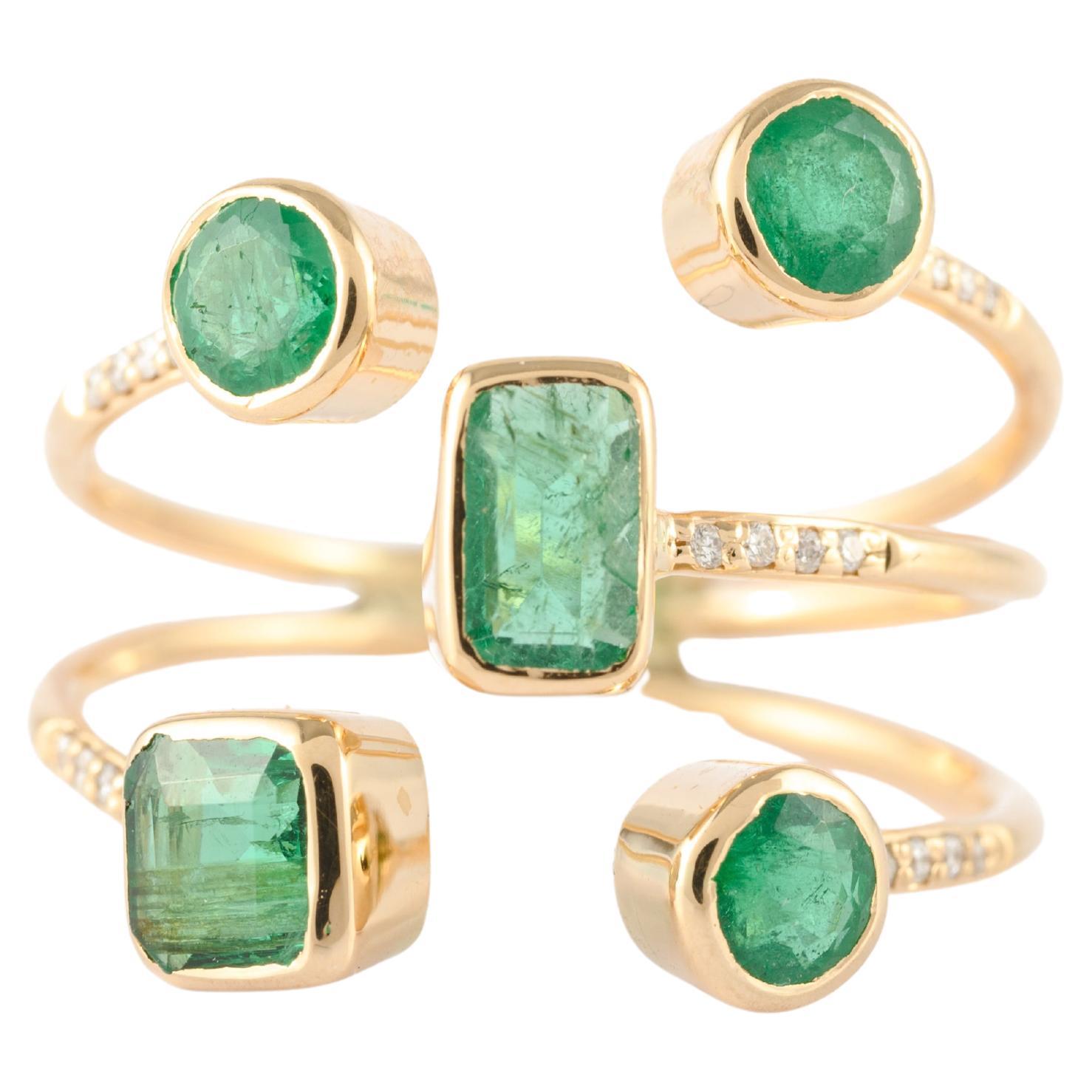 Modern Floating Emerald Diamond Open Shank Band Ring in 18 Karat Yellow Gold