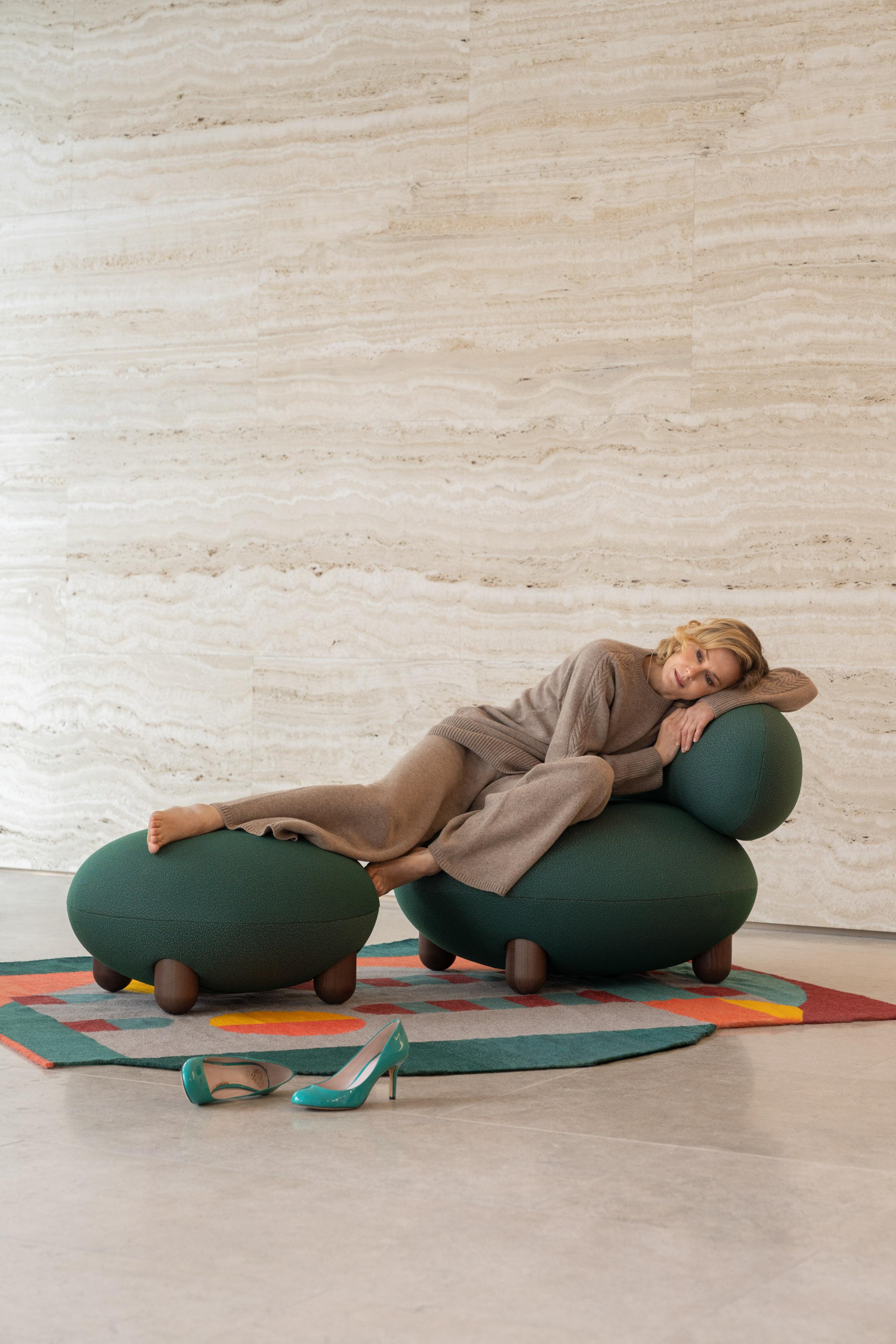 Sillón moderno Flock en terciopelo rosa suave de Kvadrat by NOOM en venta 9