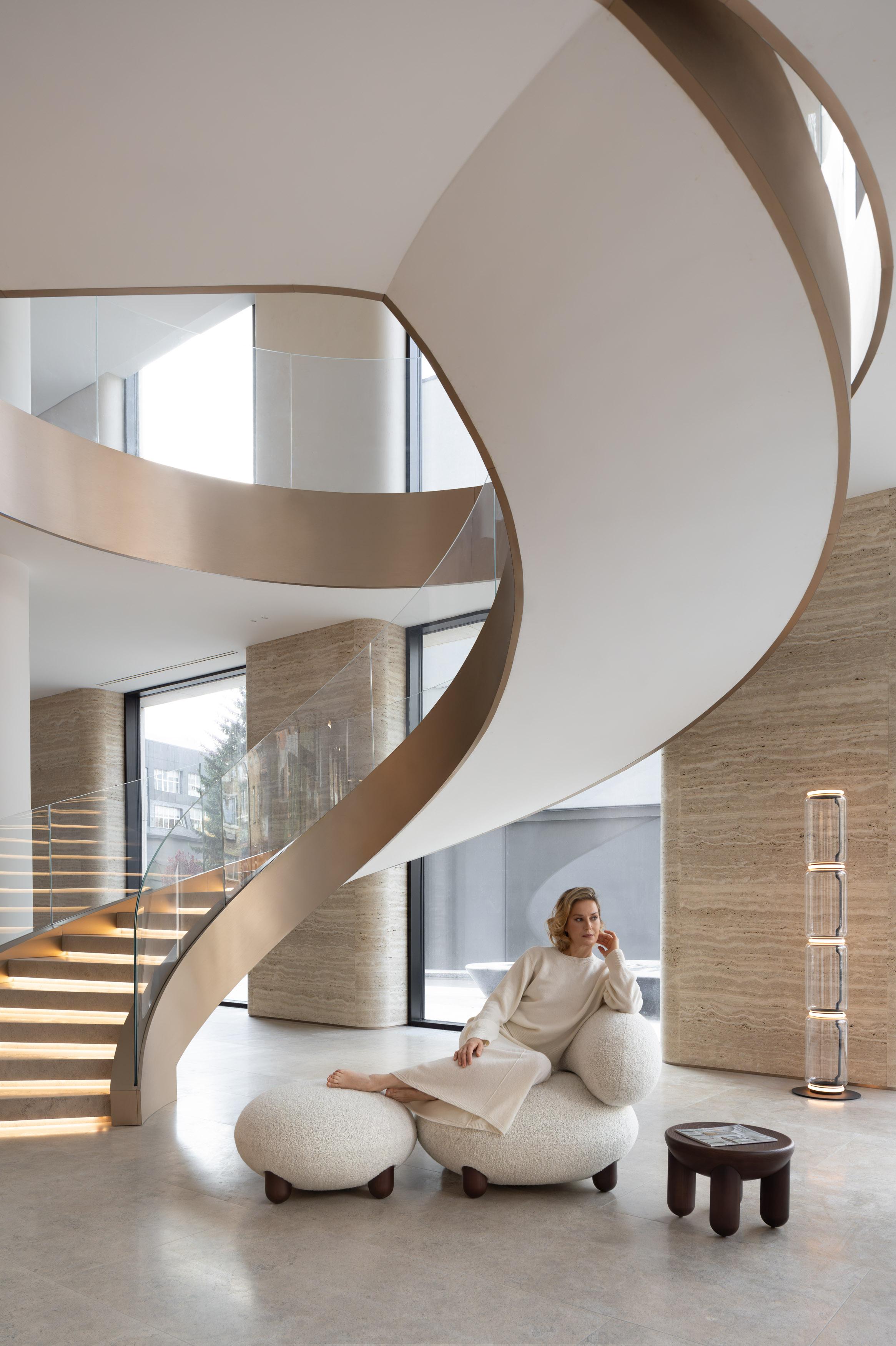 Sillón moderno Flock en terciopelo rosa suave de Kvadrat by NOOM en Nuevo estado para la venta en Paris, FR