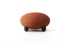 Moderner Flock-Ottoman Pouf in runder Form aus Polyester Baloo Boucle von NOOM