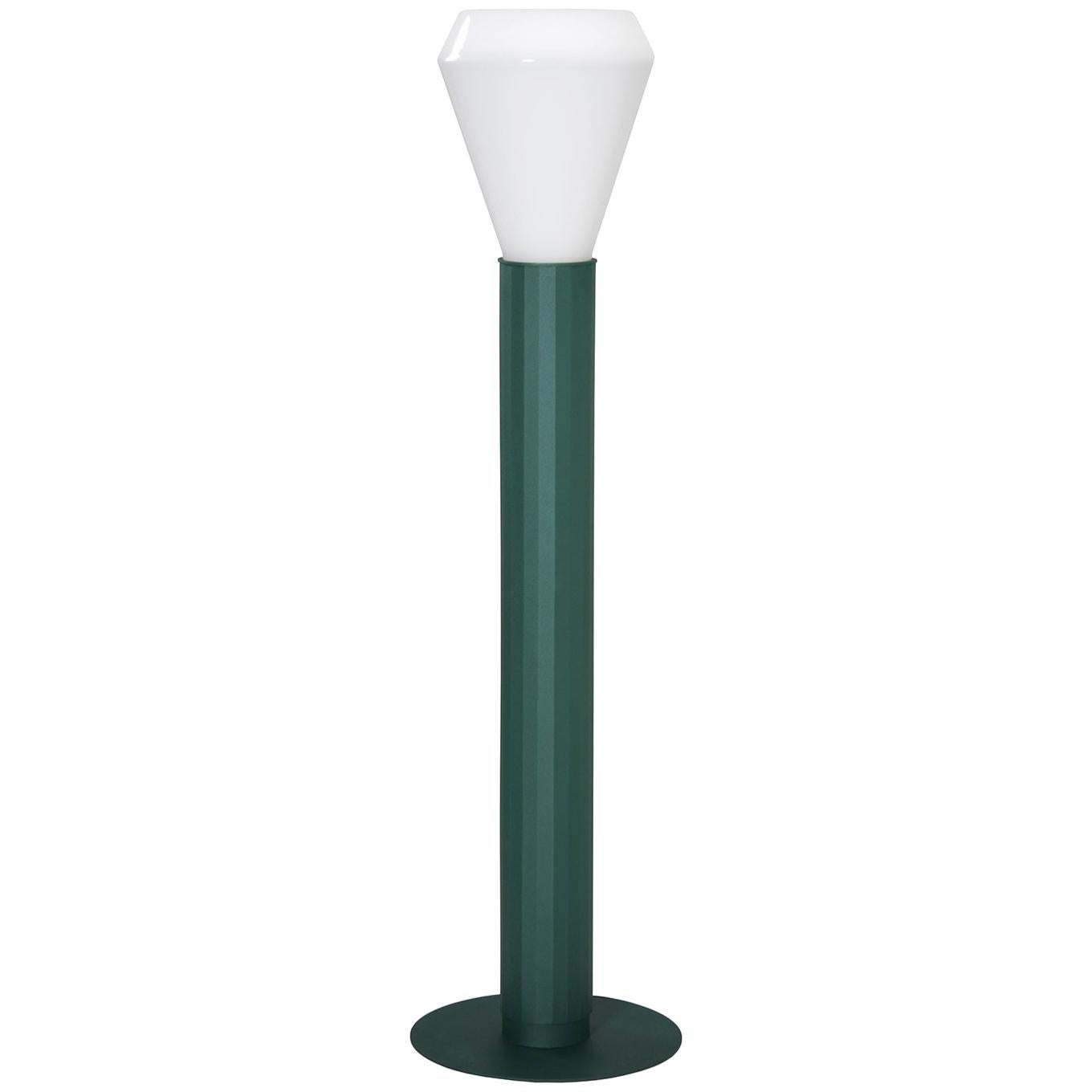 Moderne Stehlampe aus der „Normative Collection“